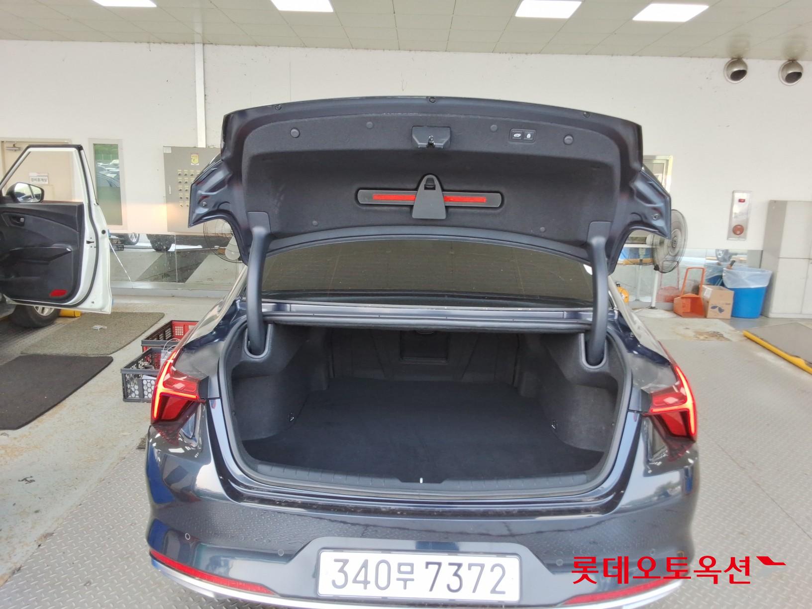 2023 - kia k8