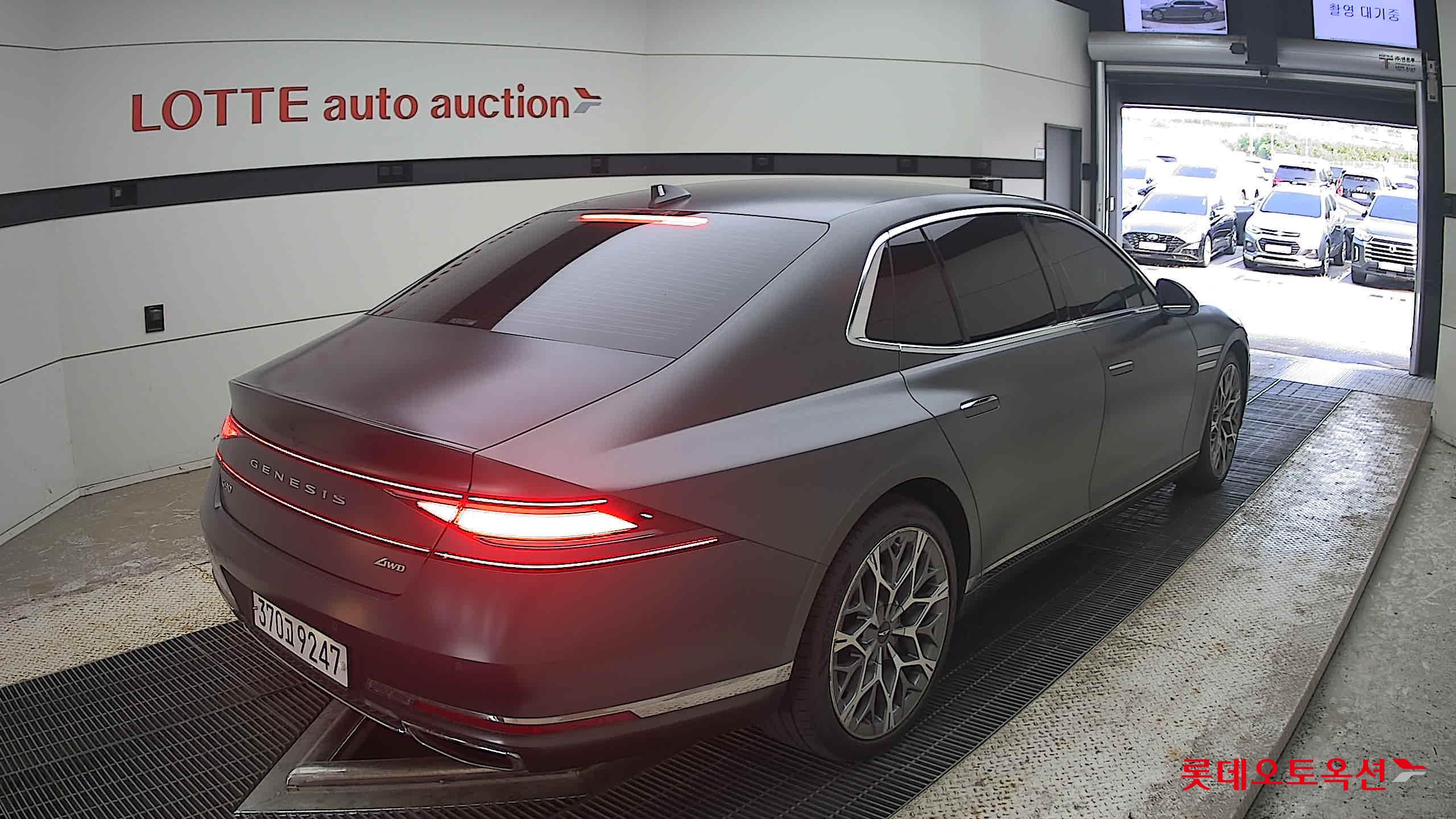 2023 - genesis g90