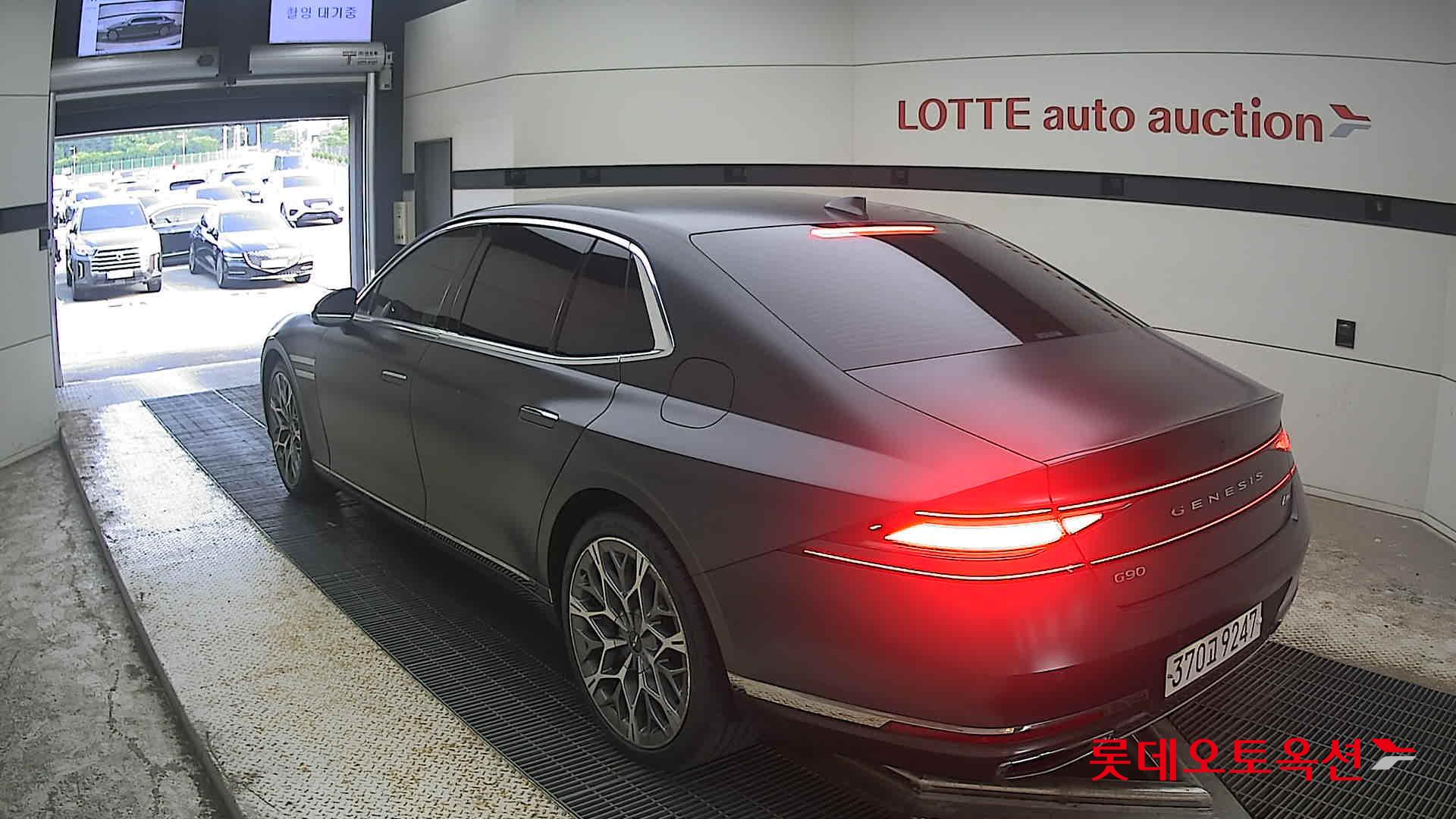 2023 - genesis g90