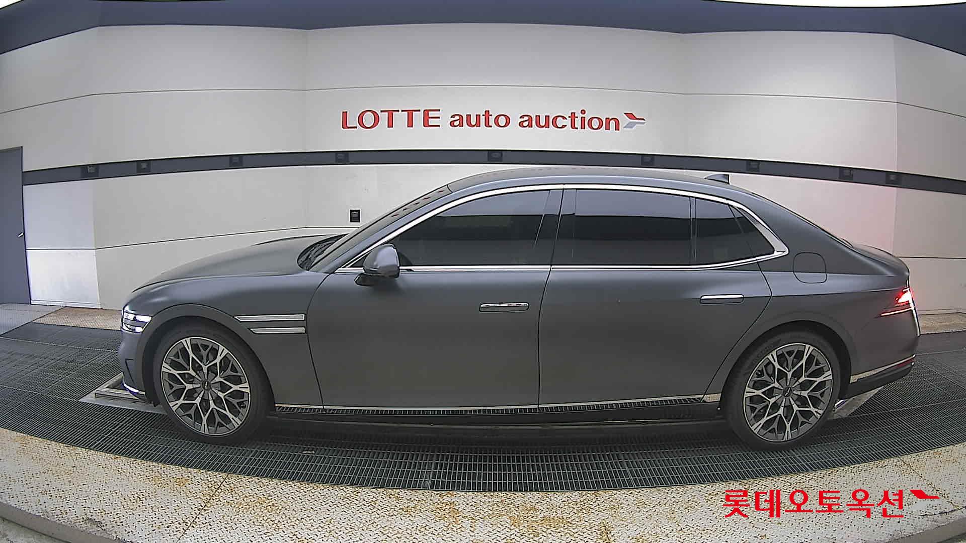 2023 - genesis g90