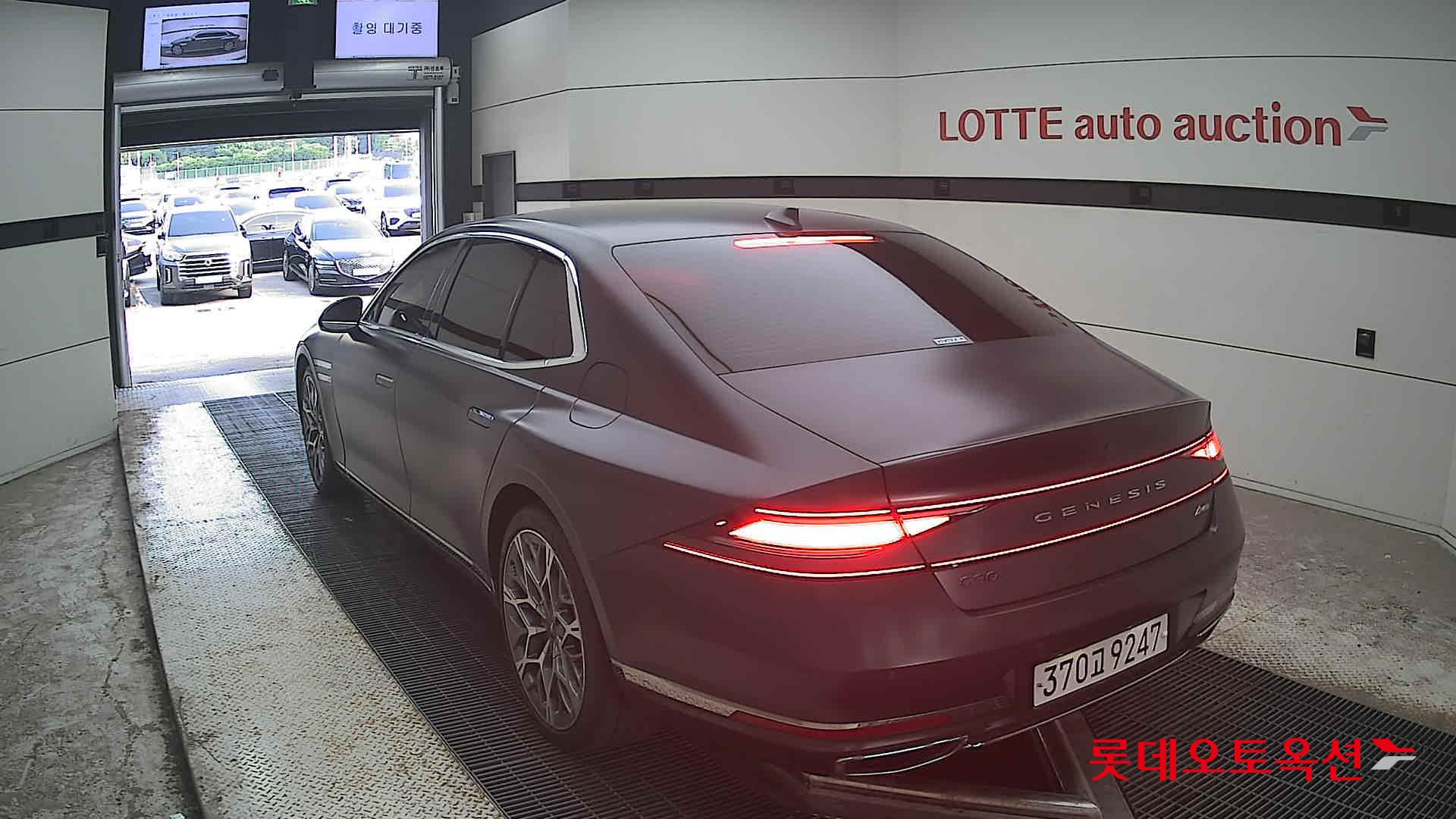 2023 - genesis g90