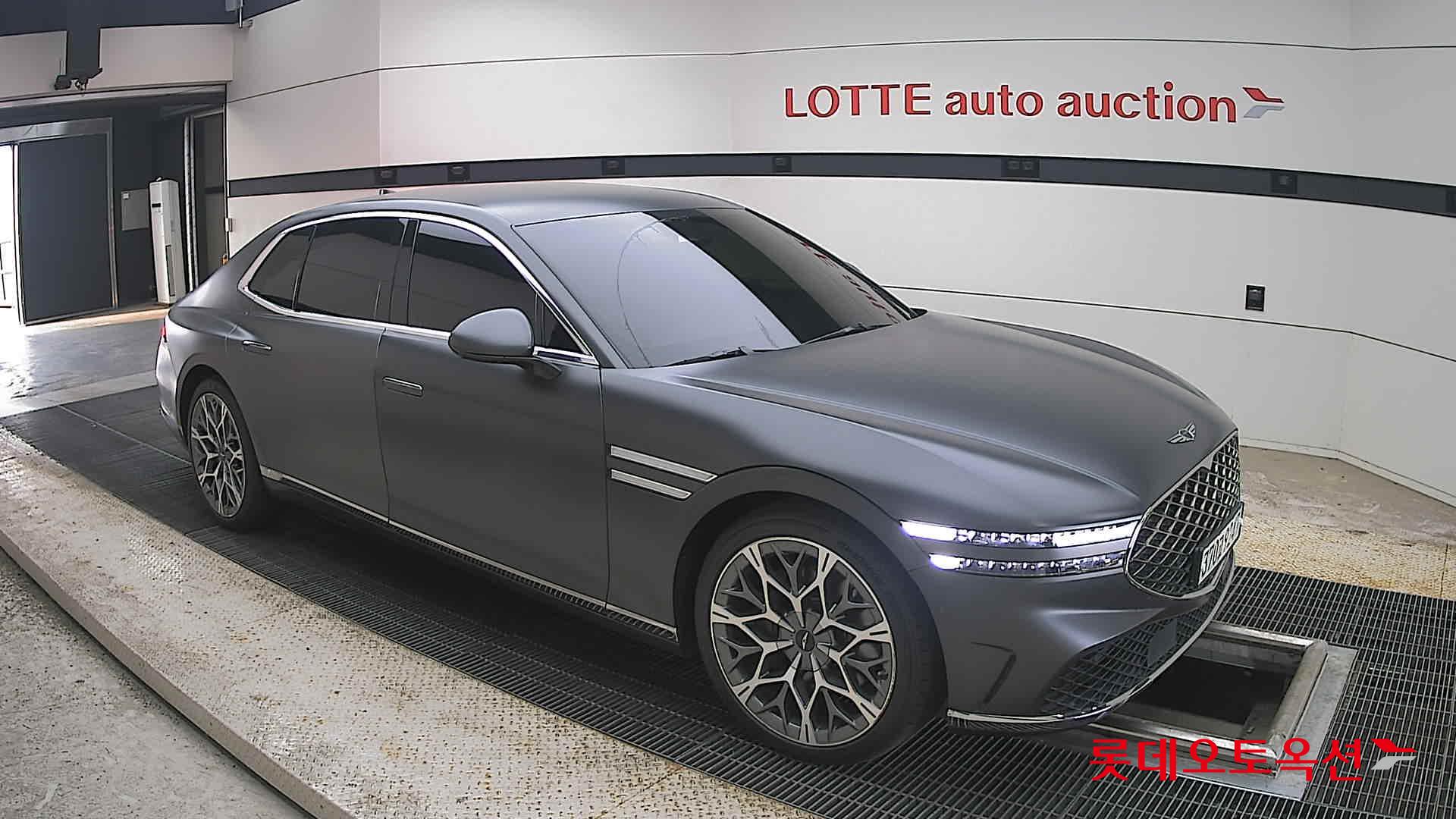 2023 - genesis g90