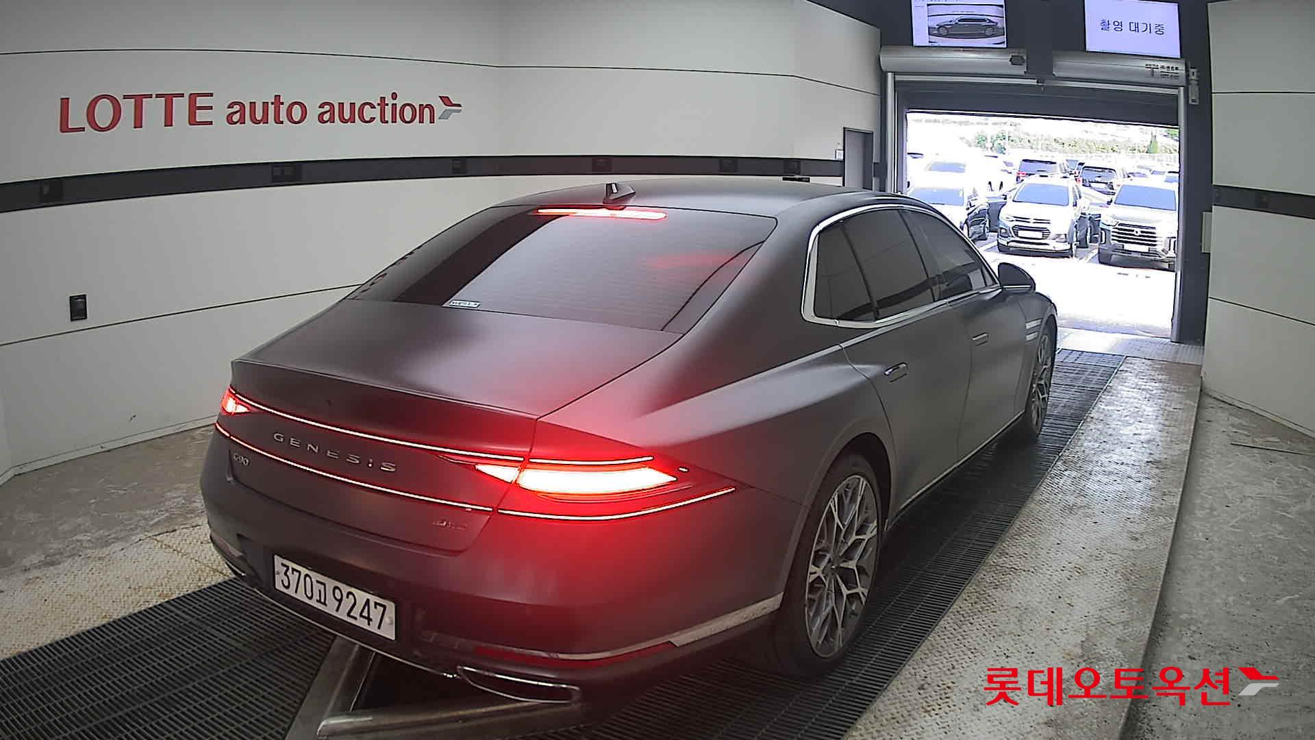 2023 - genesis g90