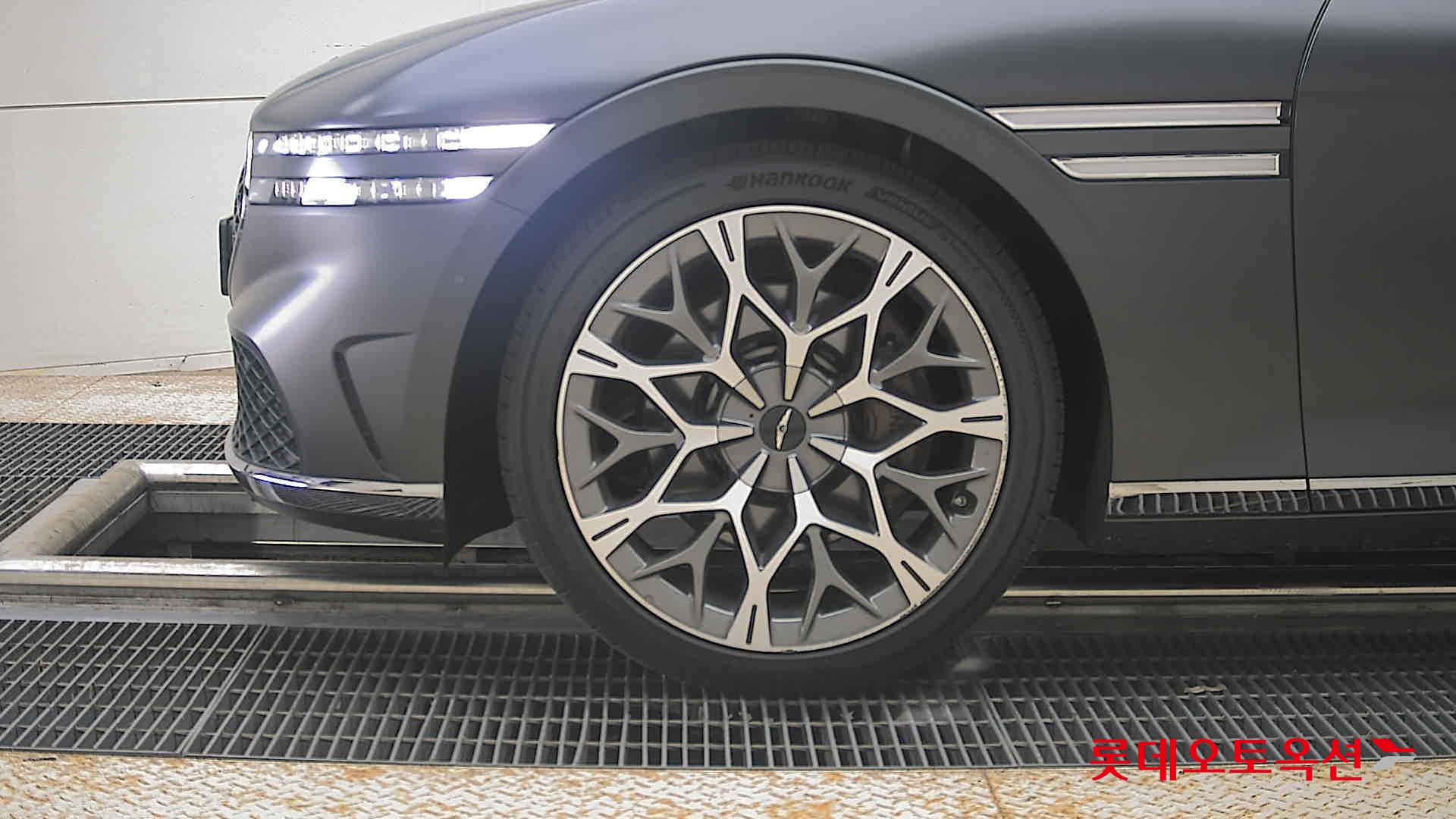 2023 - genesis g90