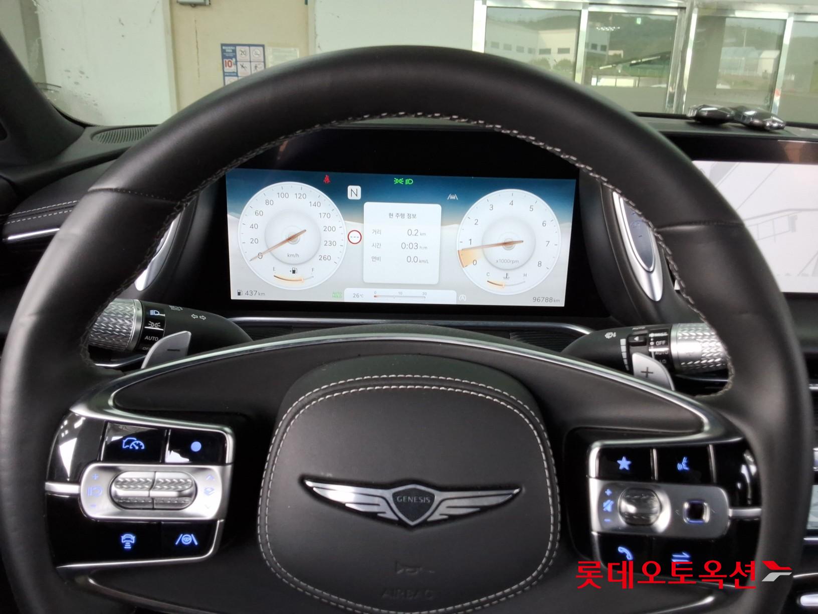 2023 - genesis g90