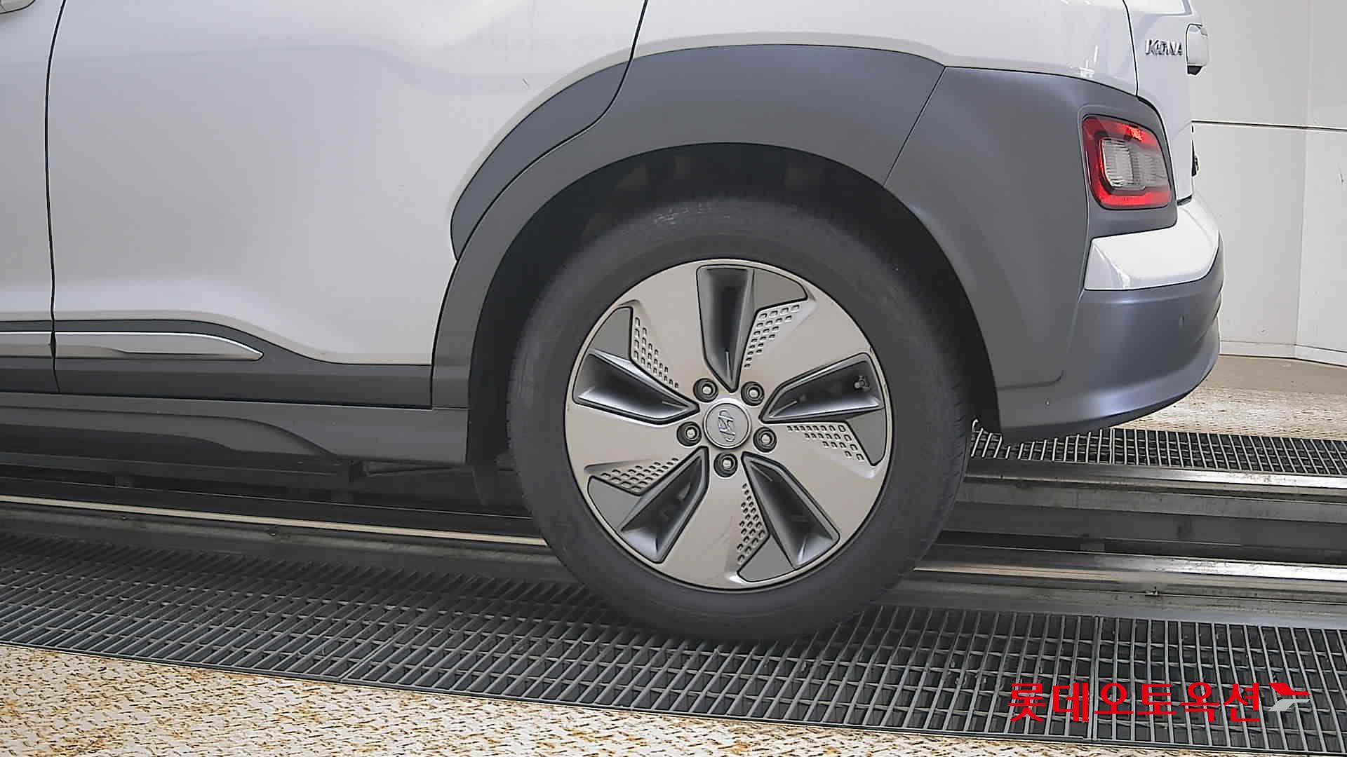 2020 - hyundai kona