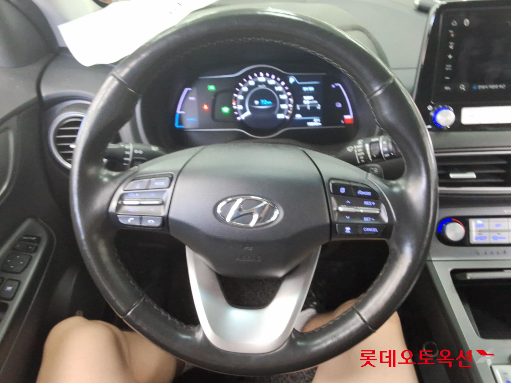 2020 - hyundai kona