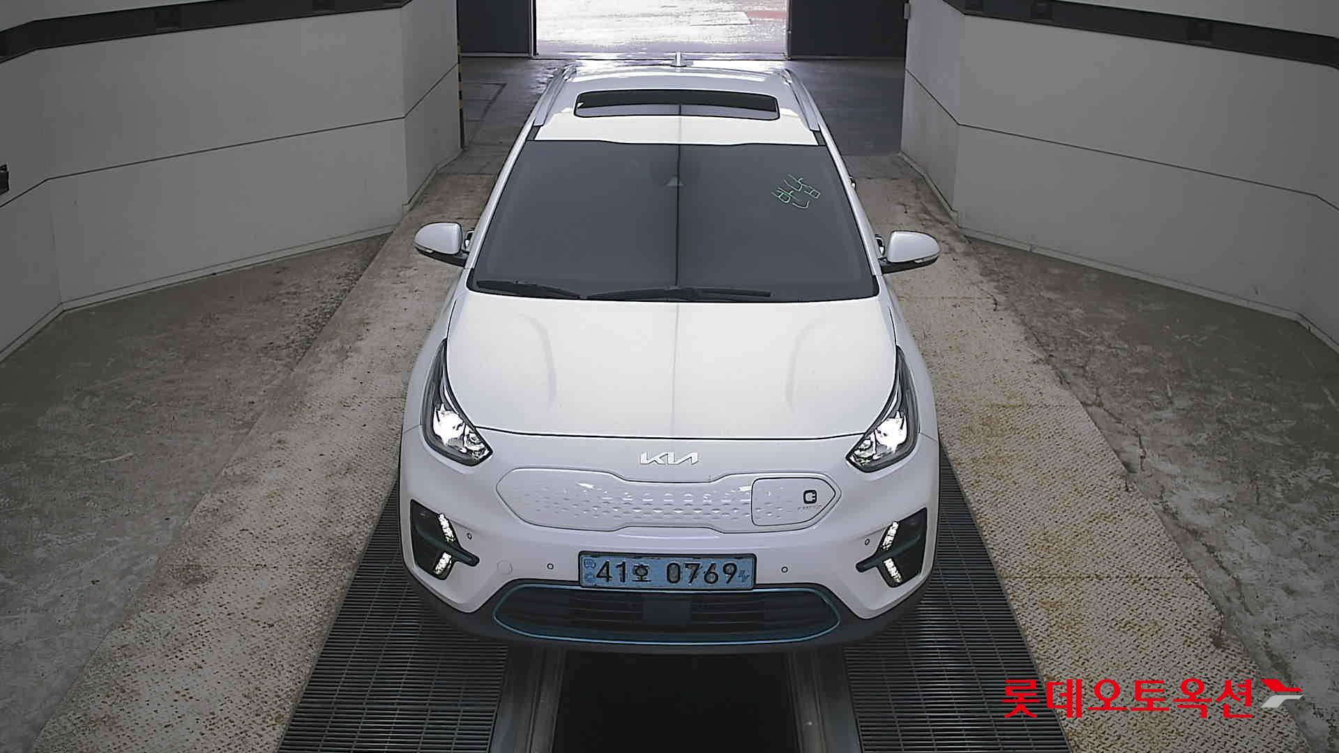 NIRO (E)