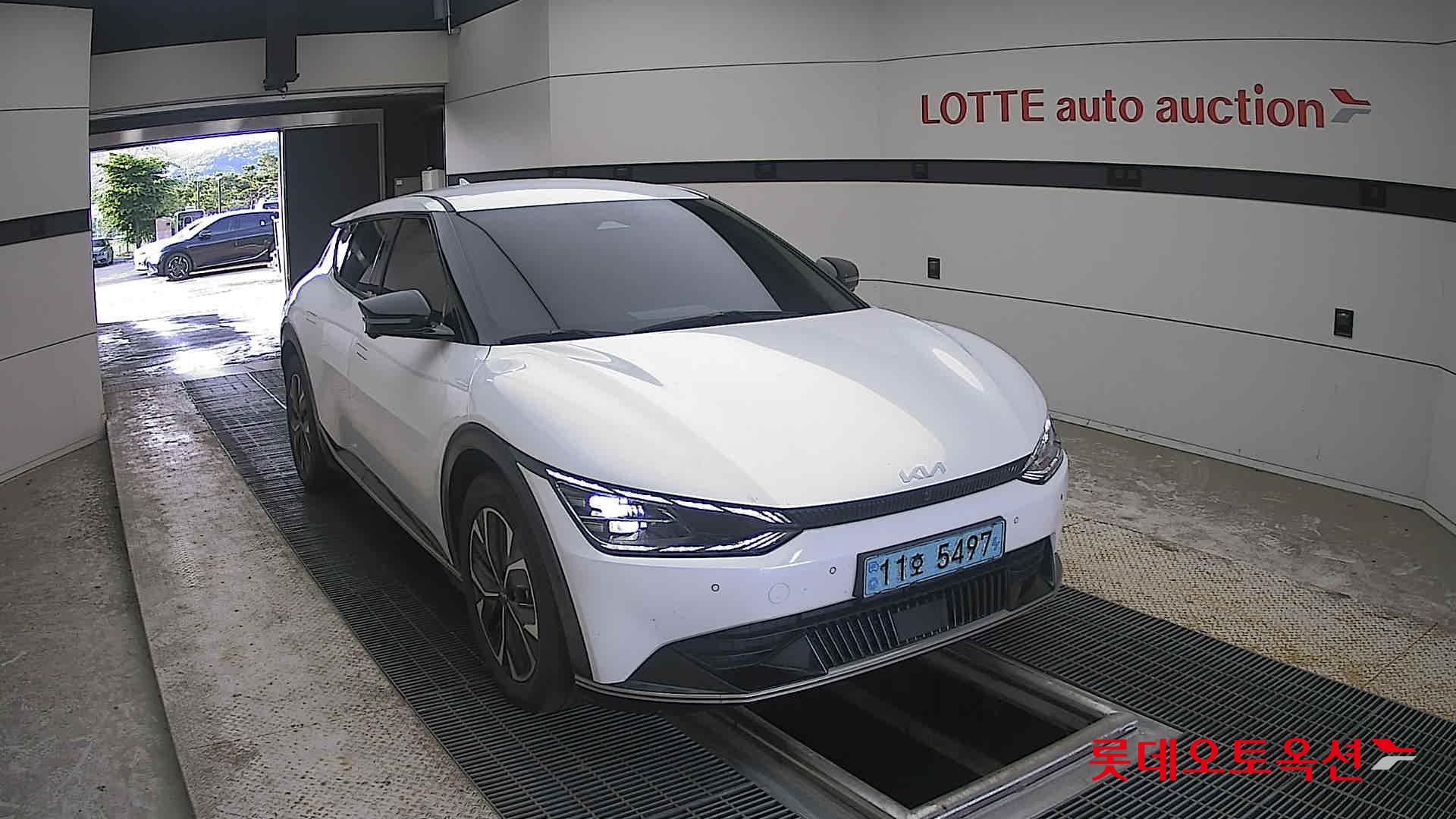 2022 - kia ev6