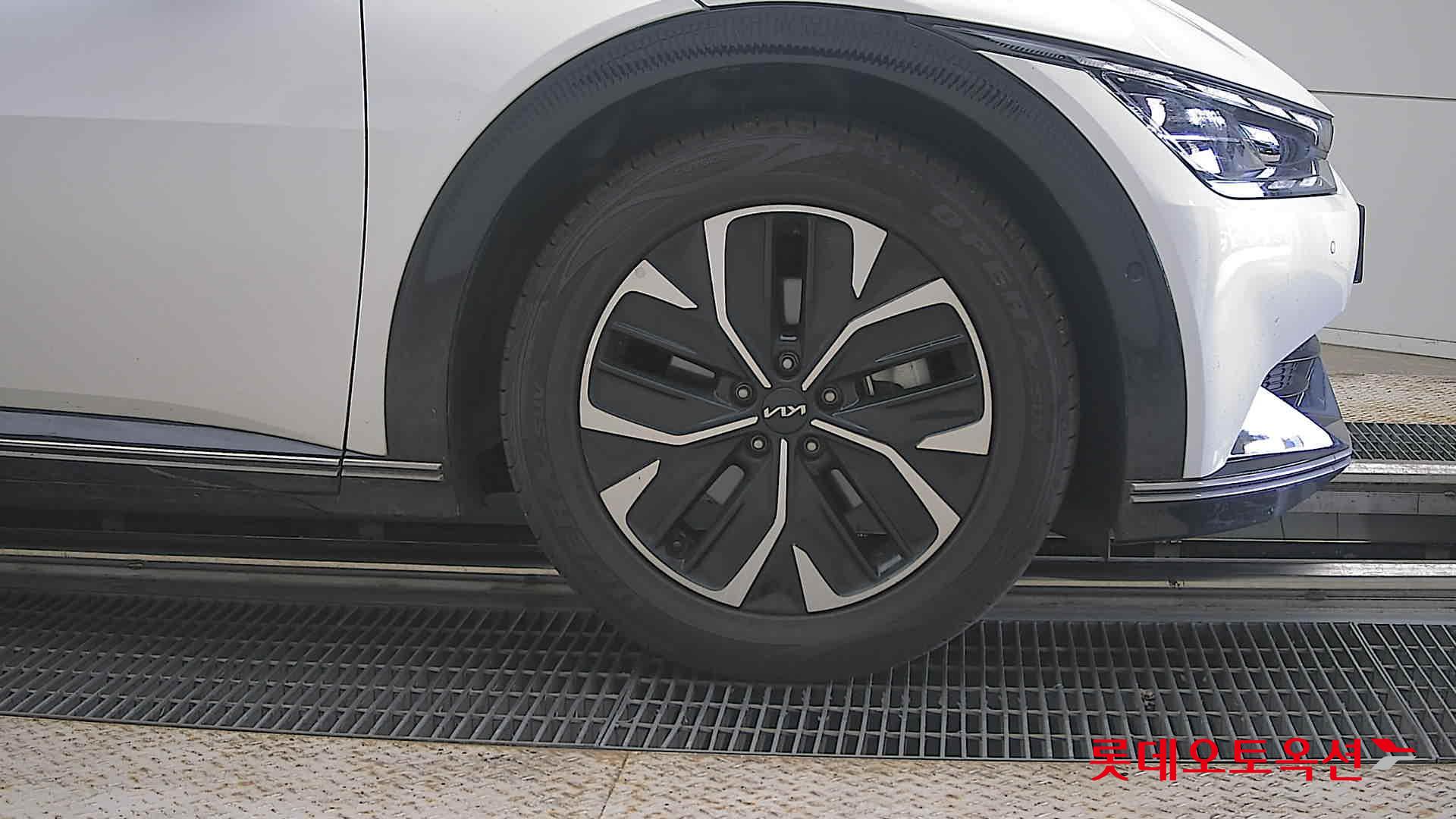 2022 - kia ev6