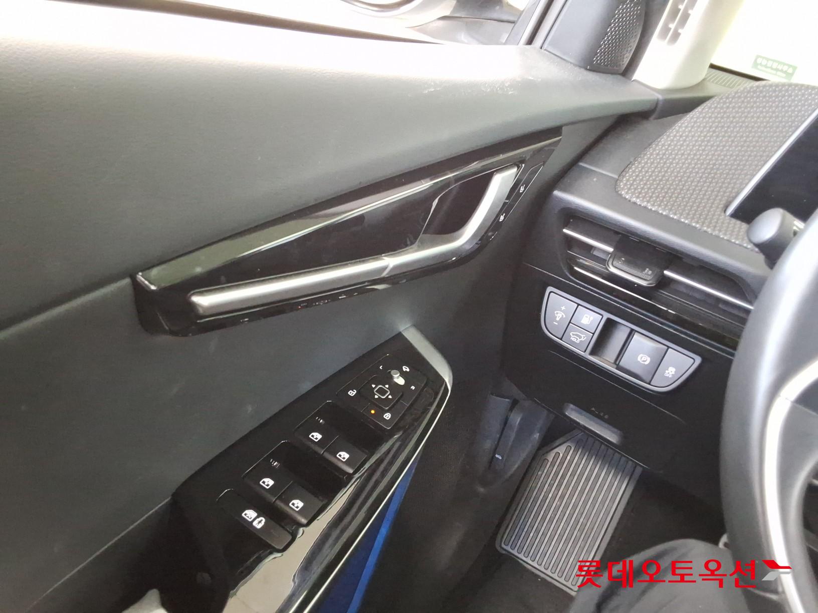 2022 - kia ev6
