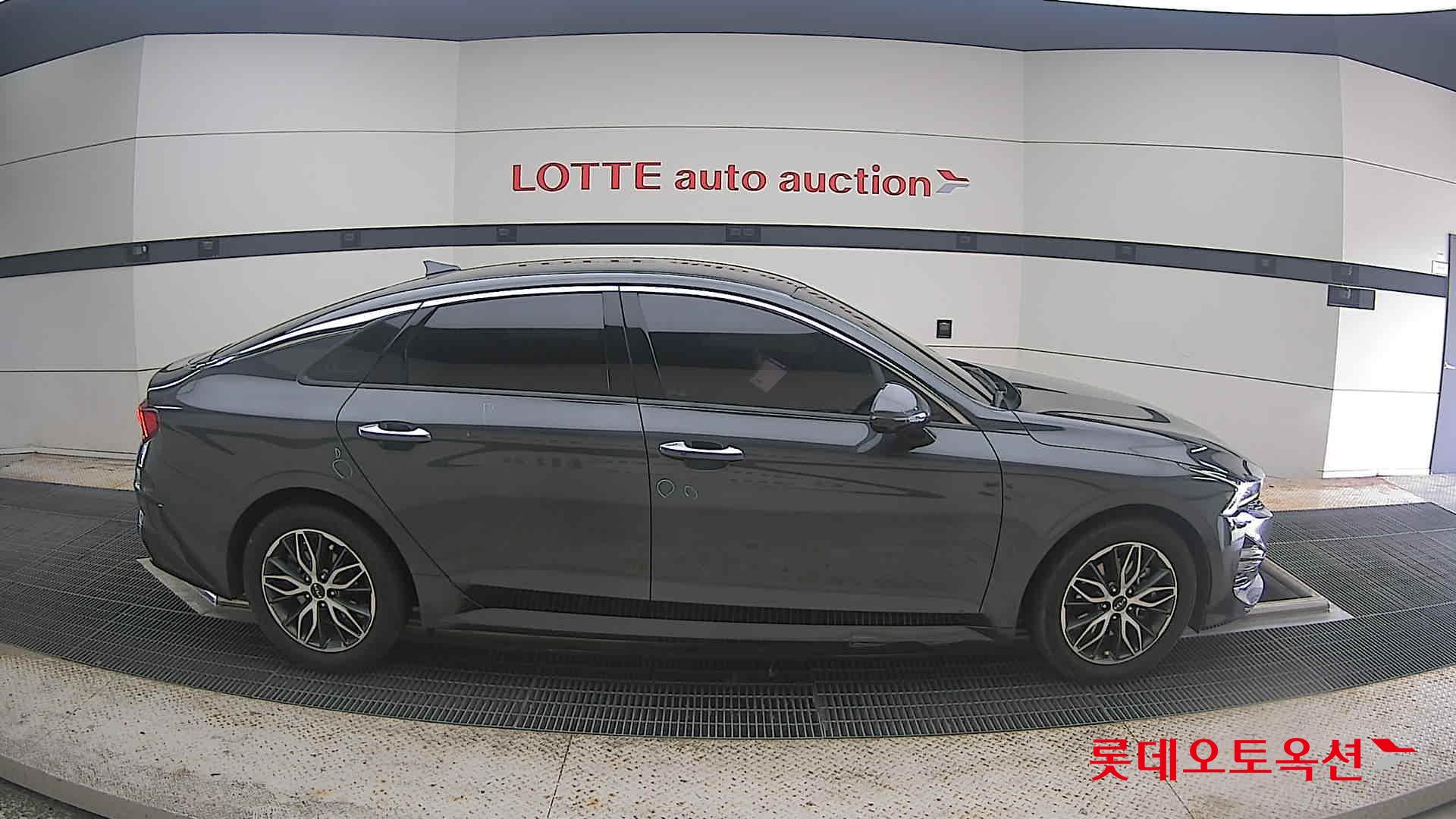 2023 - kia k5