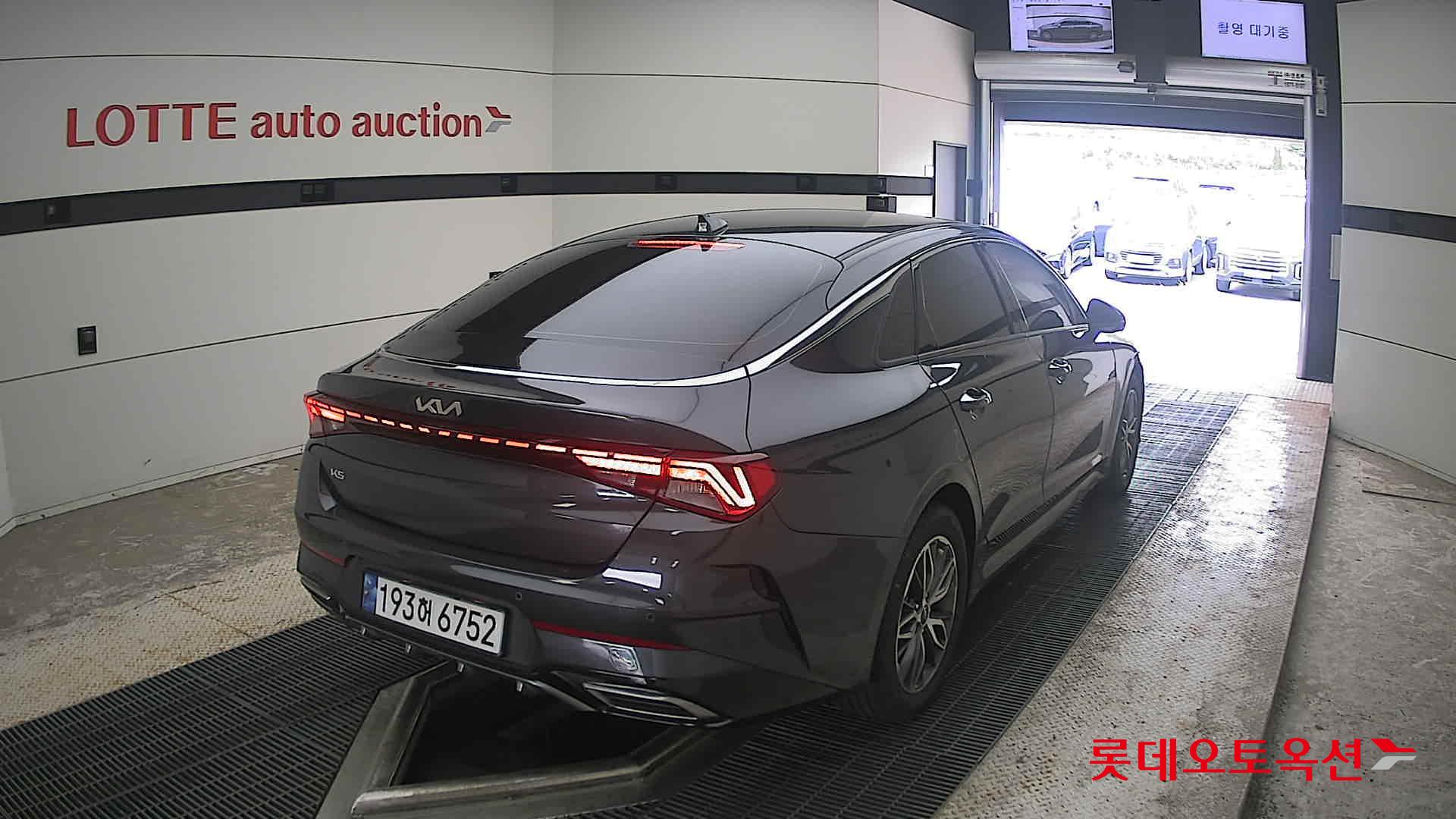 2023 - kia k5