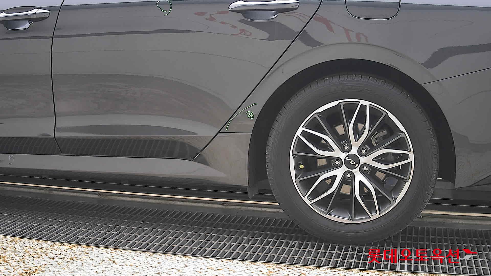 2023 - kia k5