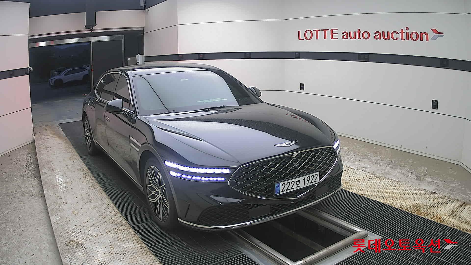 2023 - genesis g90