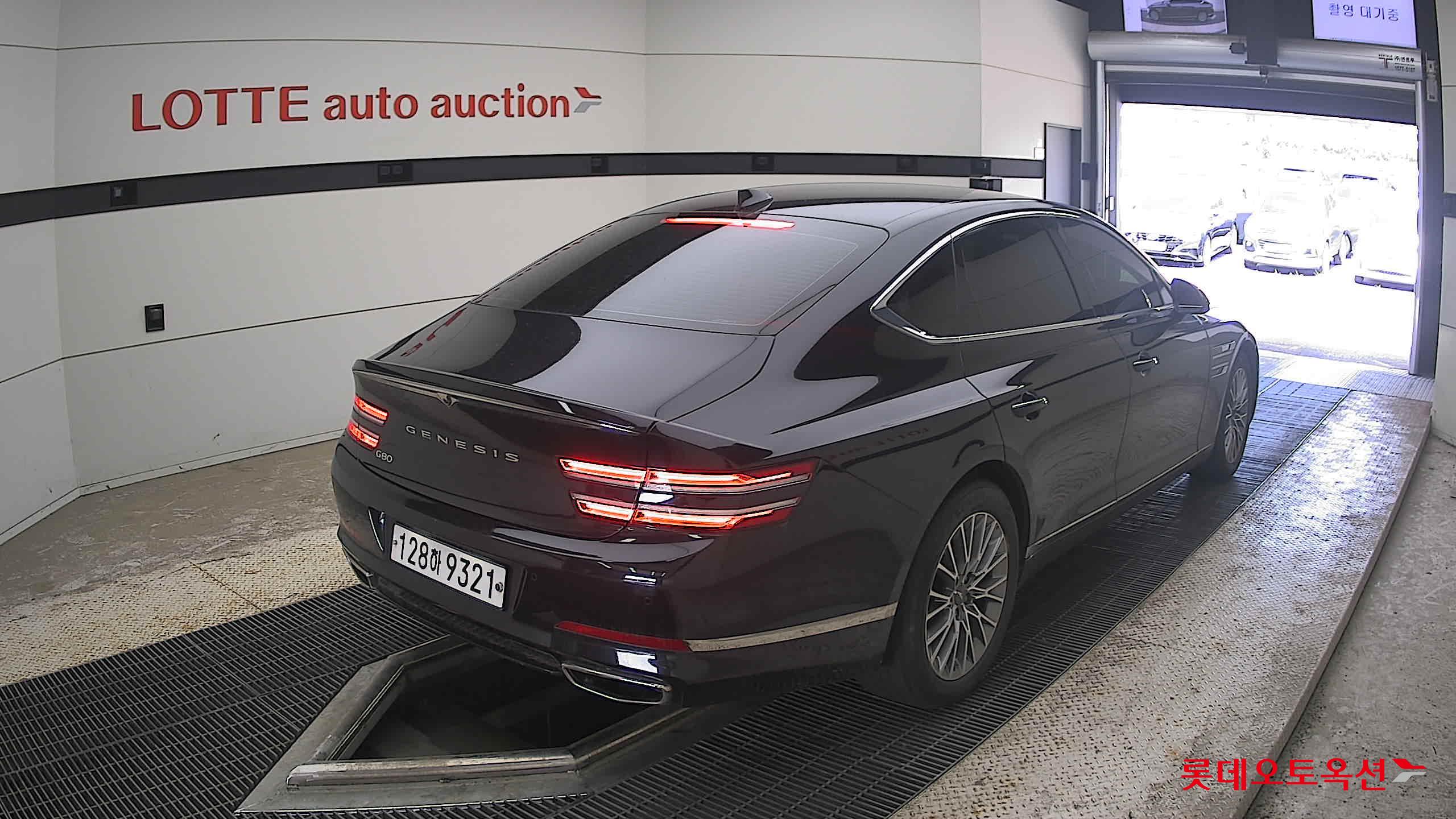 2021 - genesis g80