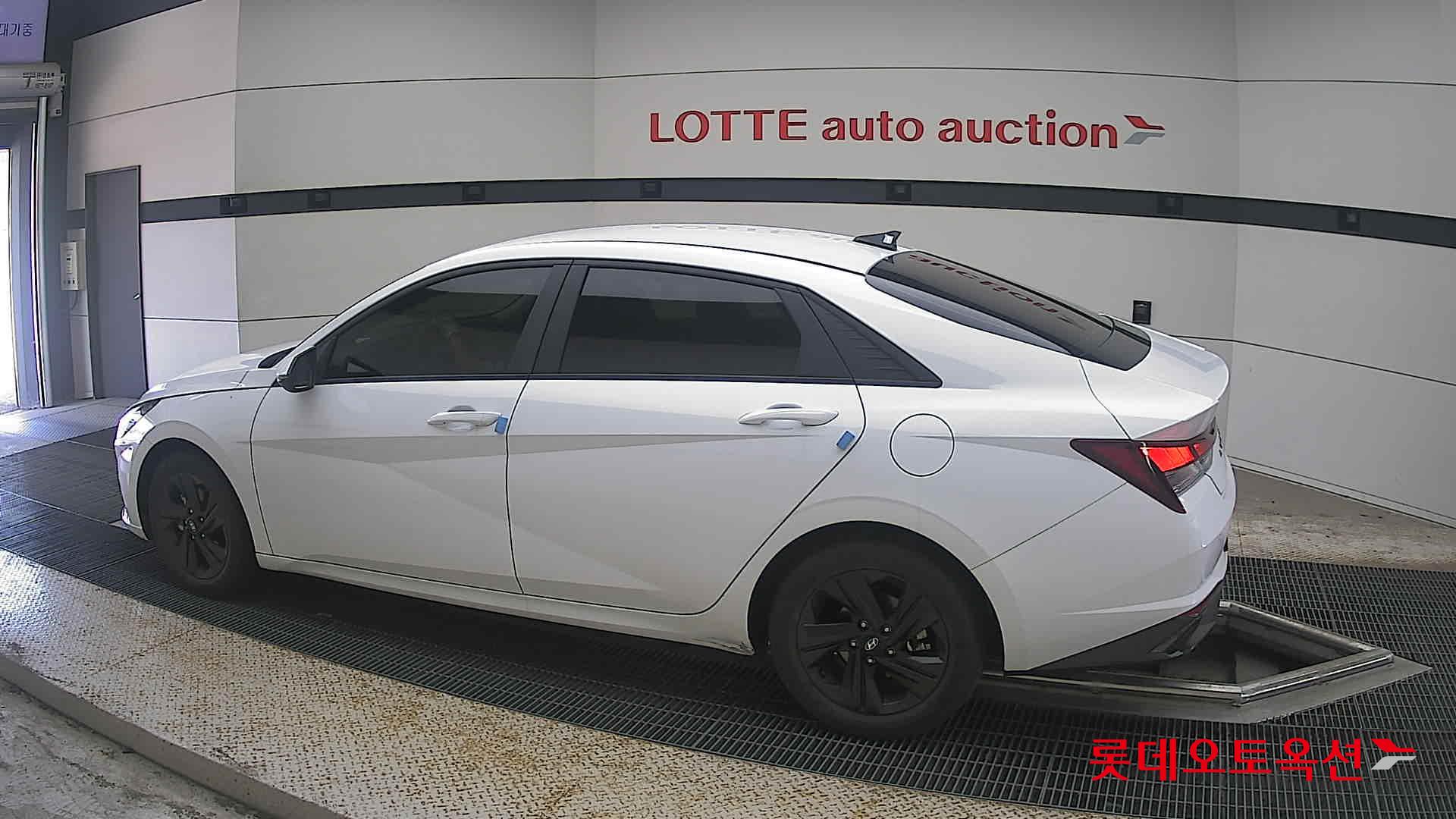 2023 - hyundai avante