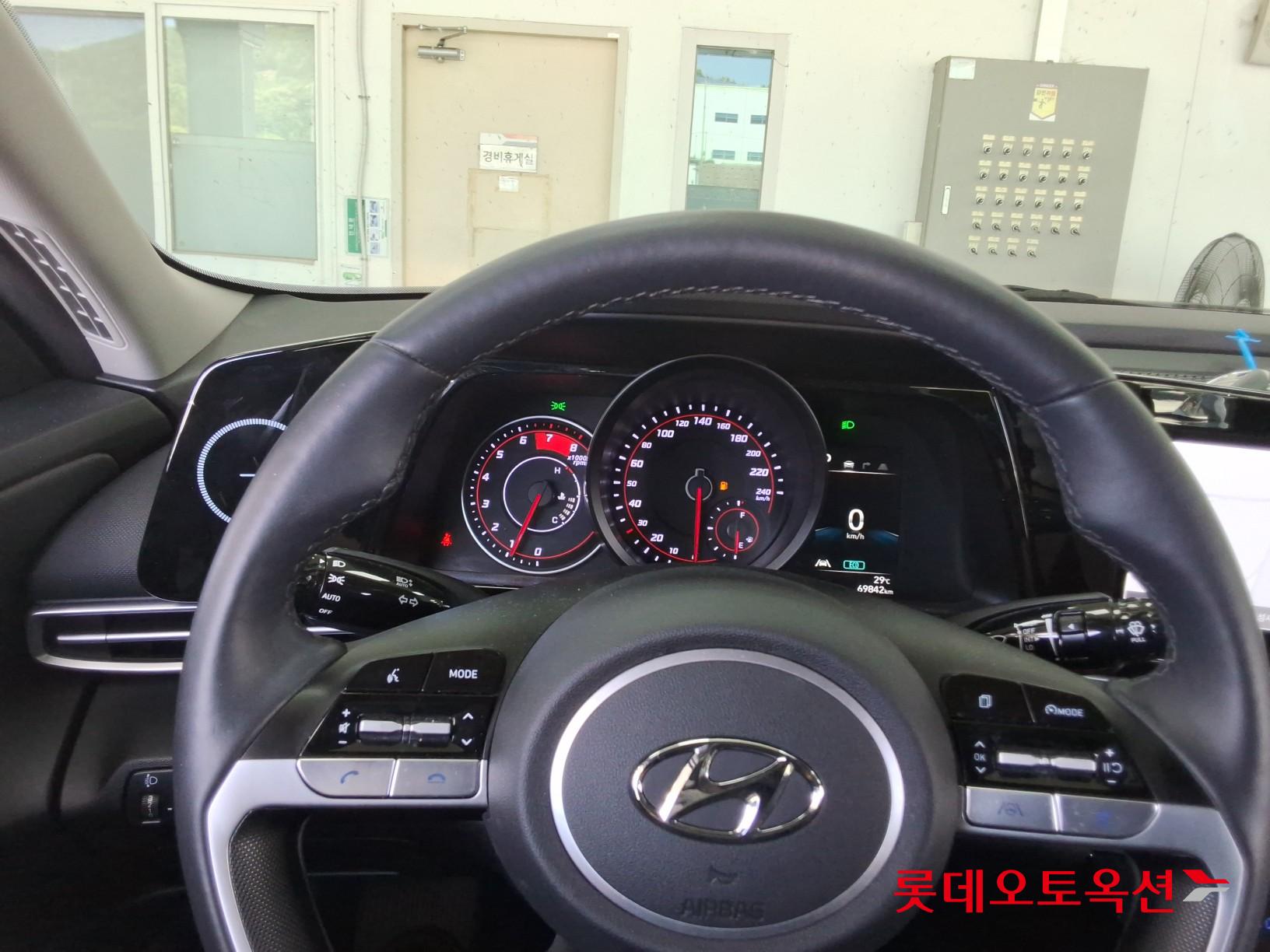 2023 - hyundai avante