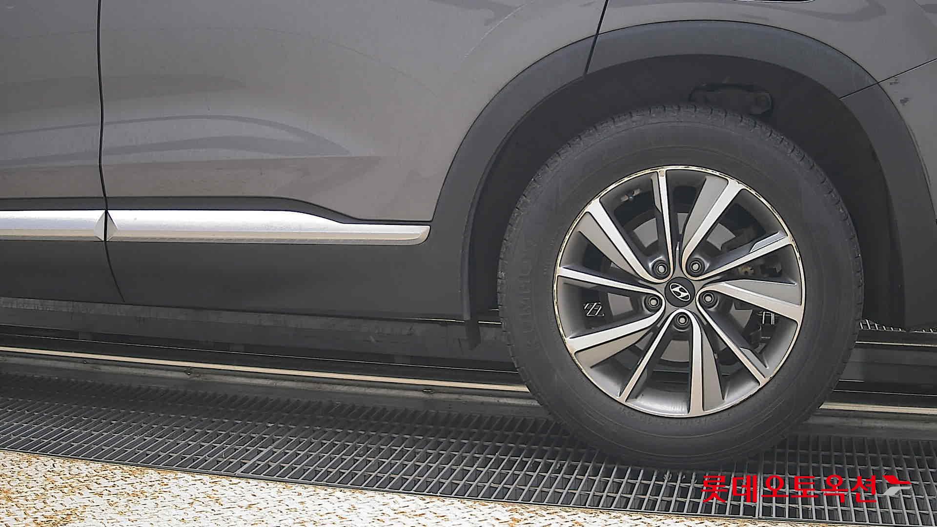 2020 - hyundai santafe