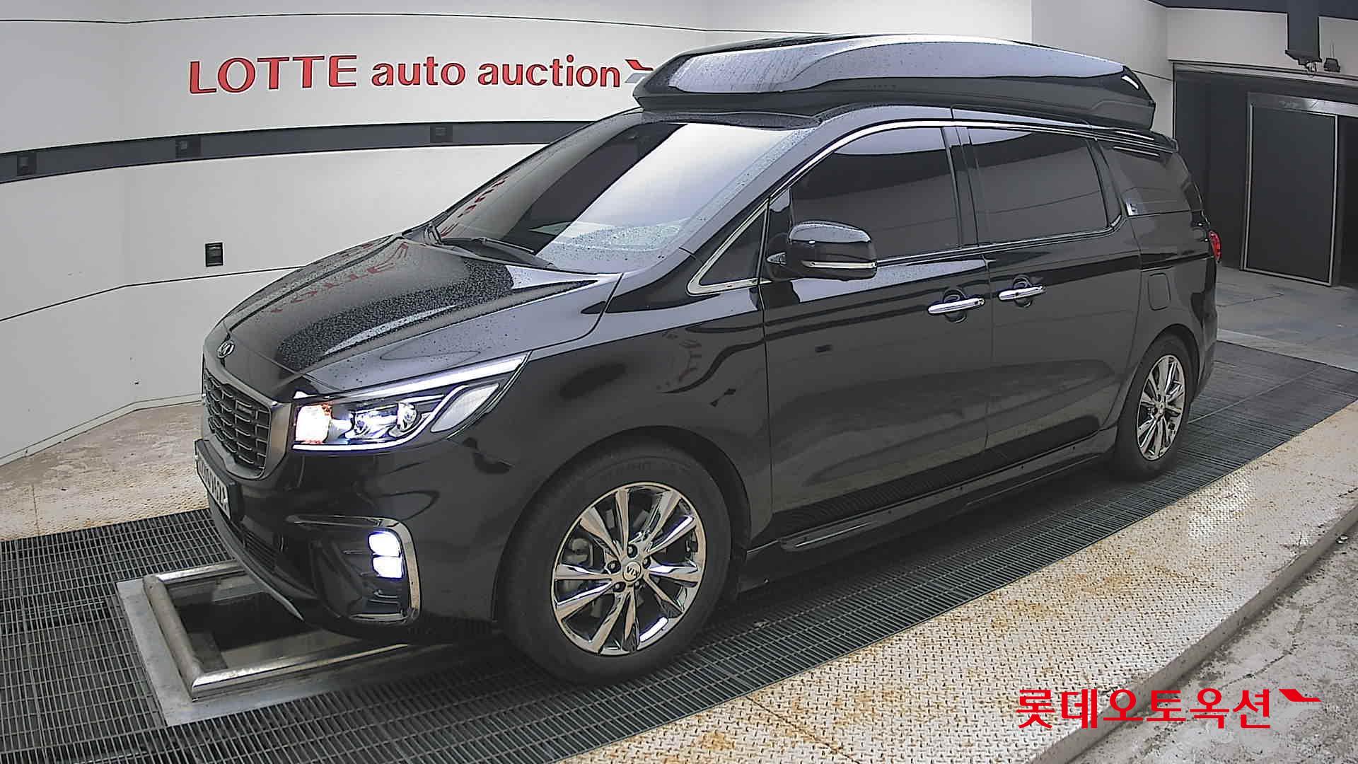 2020 - kia carnival