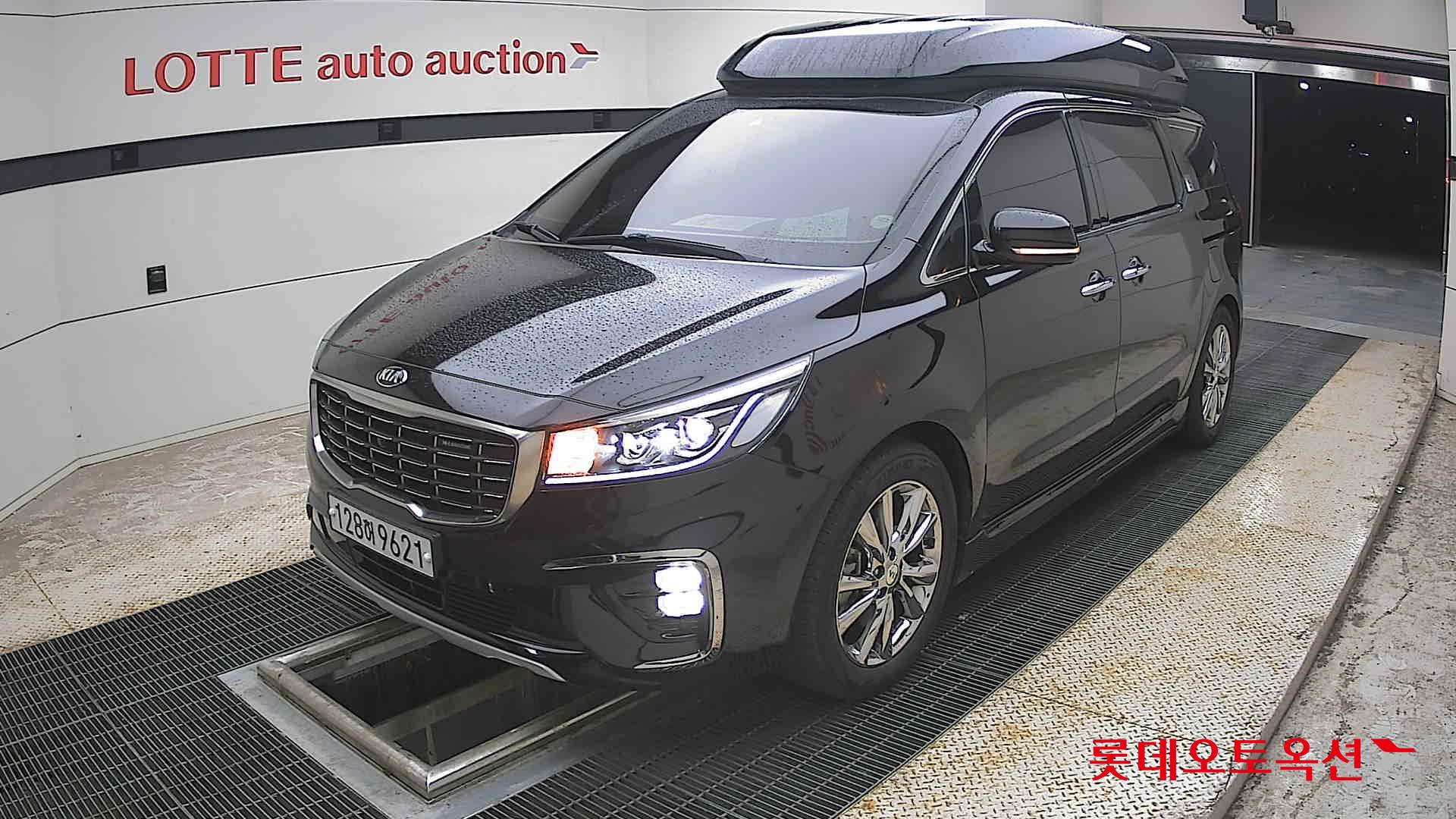 2020 - kia carnival