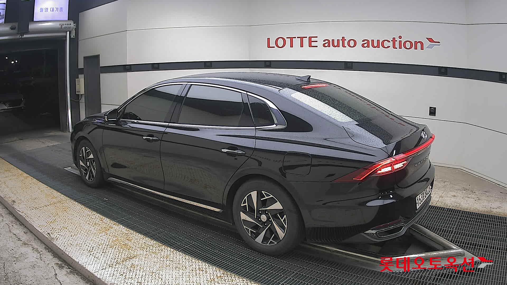2021 - hyundai grandeur