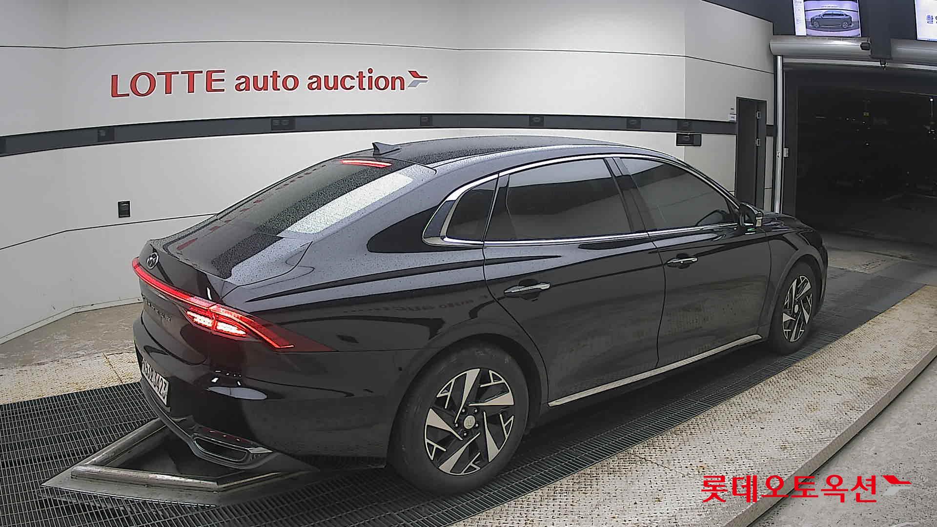 2021 - hyundai grandeur