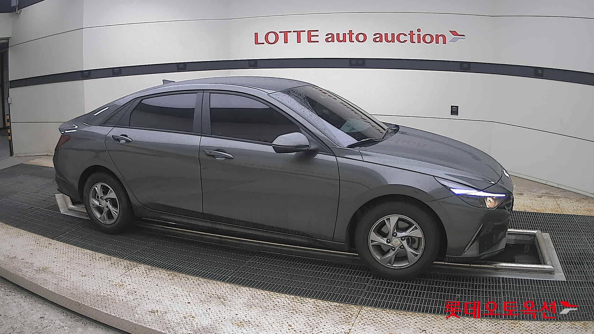 2021 - hyundai avante