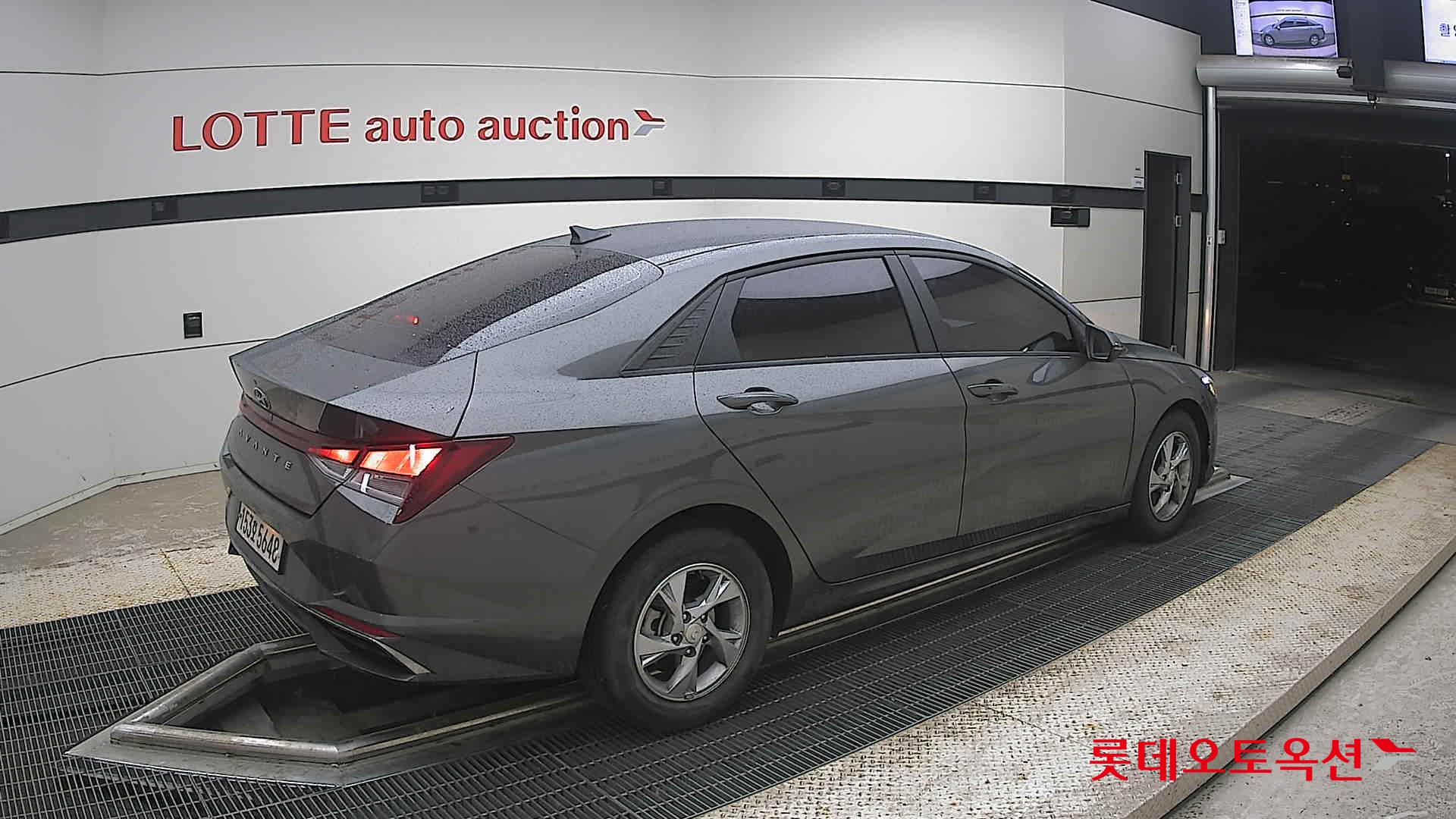 2021 - hyundai avante