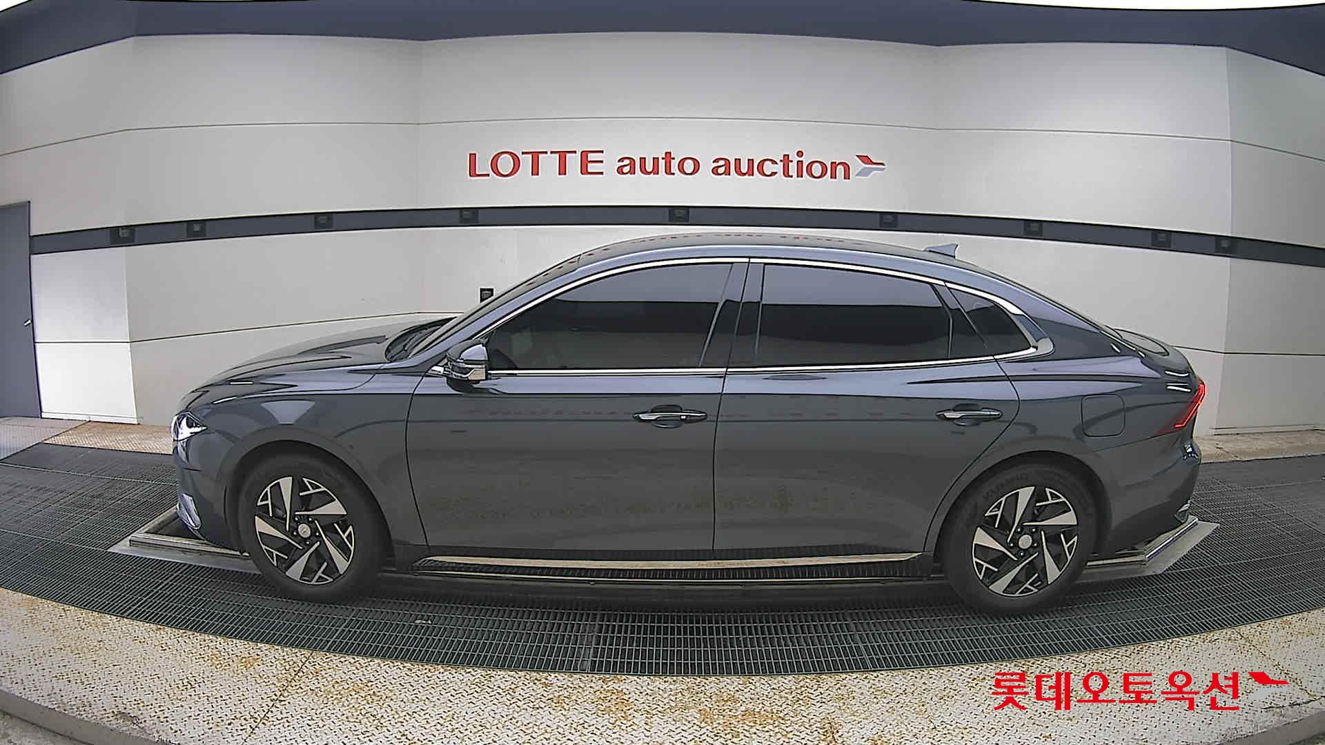 2022 - hyundai grandeur