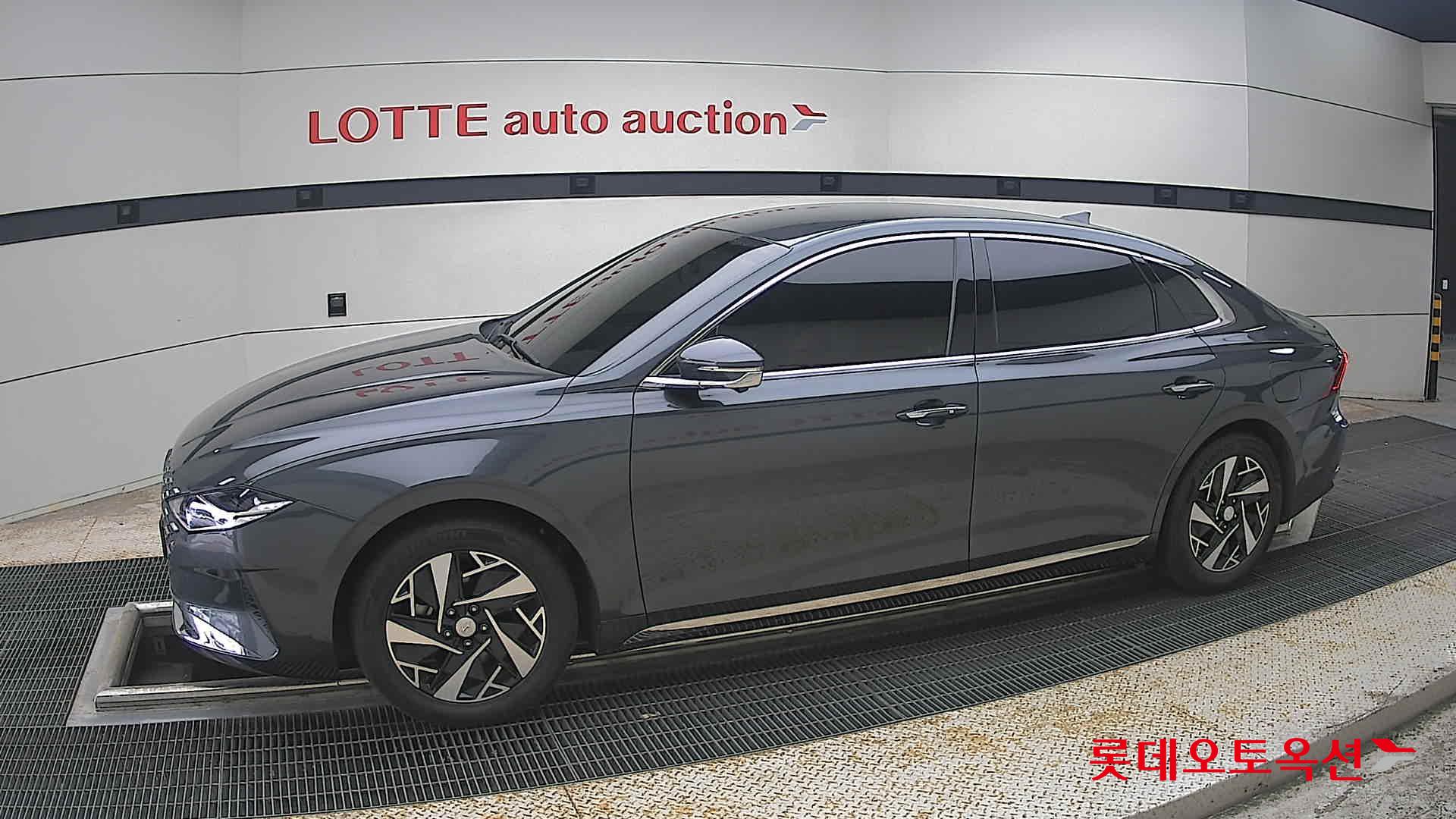 2022 - hyundai grandeur