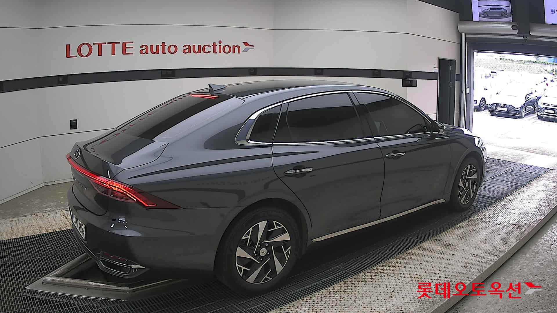 2022 - hyundai grandeur