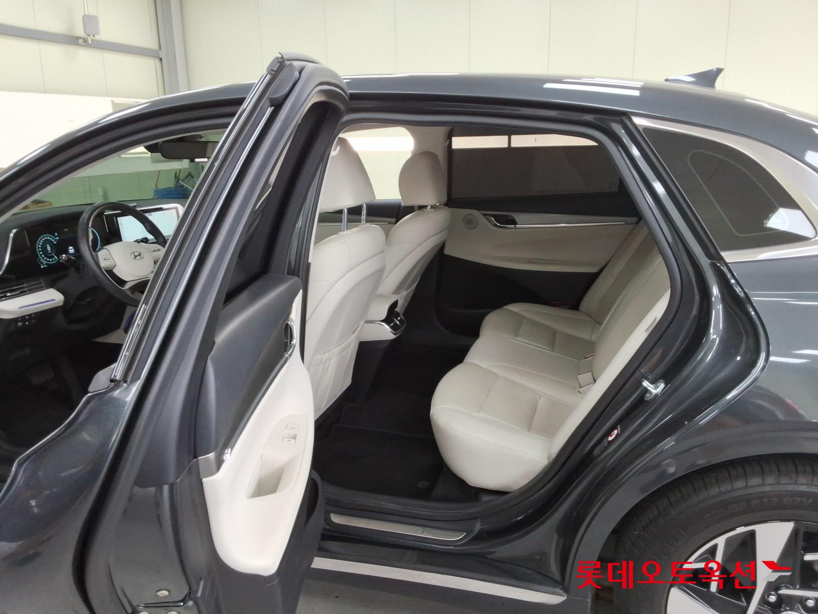 2022 - hyundai grandeur