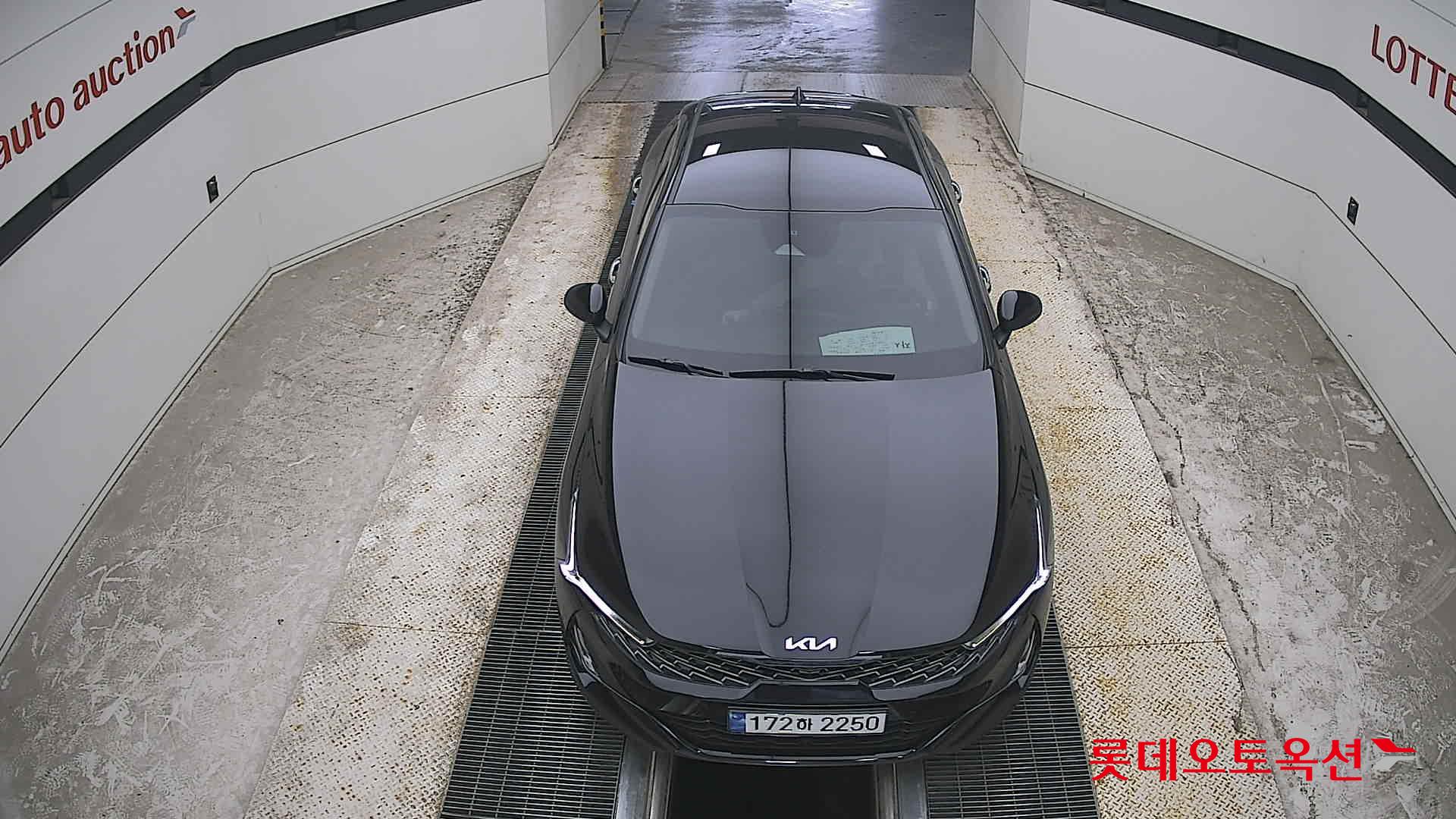 2022 - kia k5