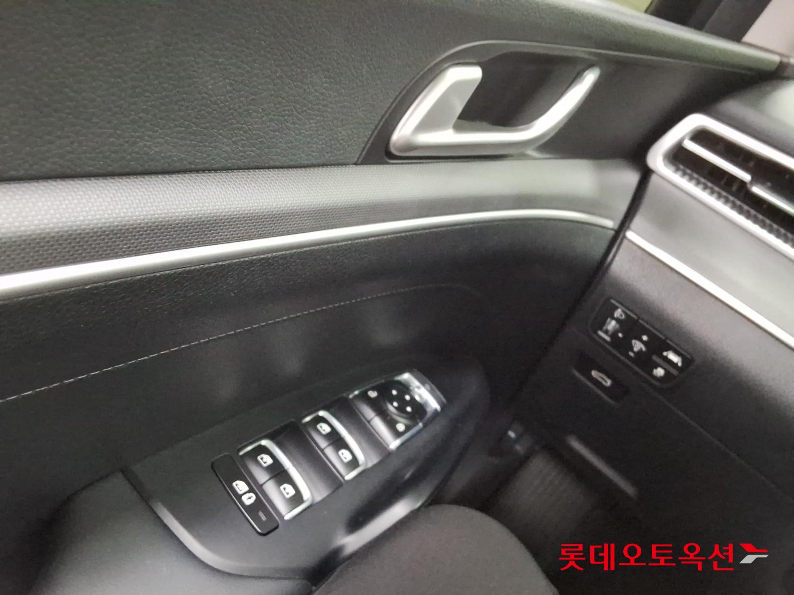 2022 - kia k5