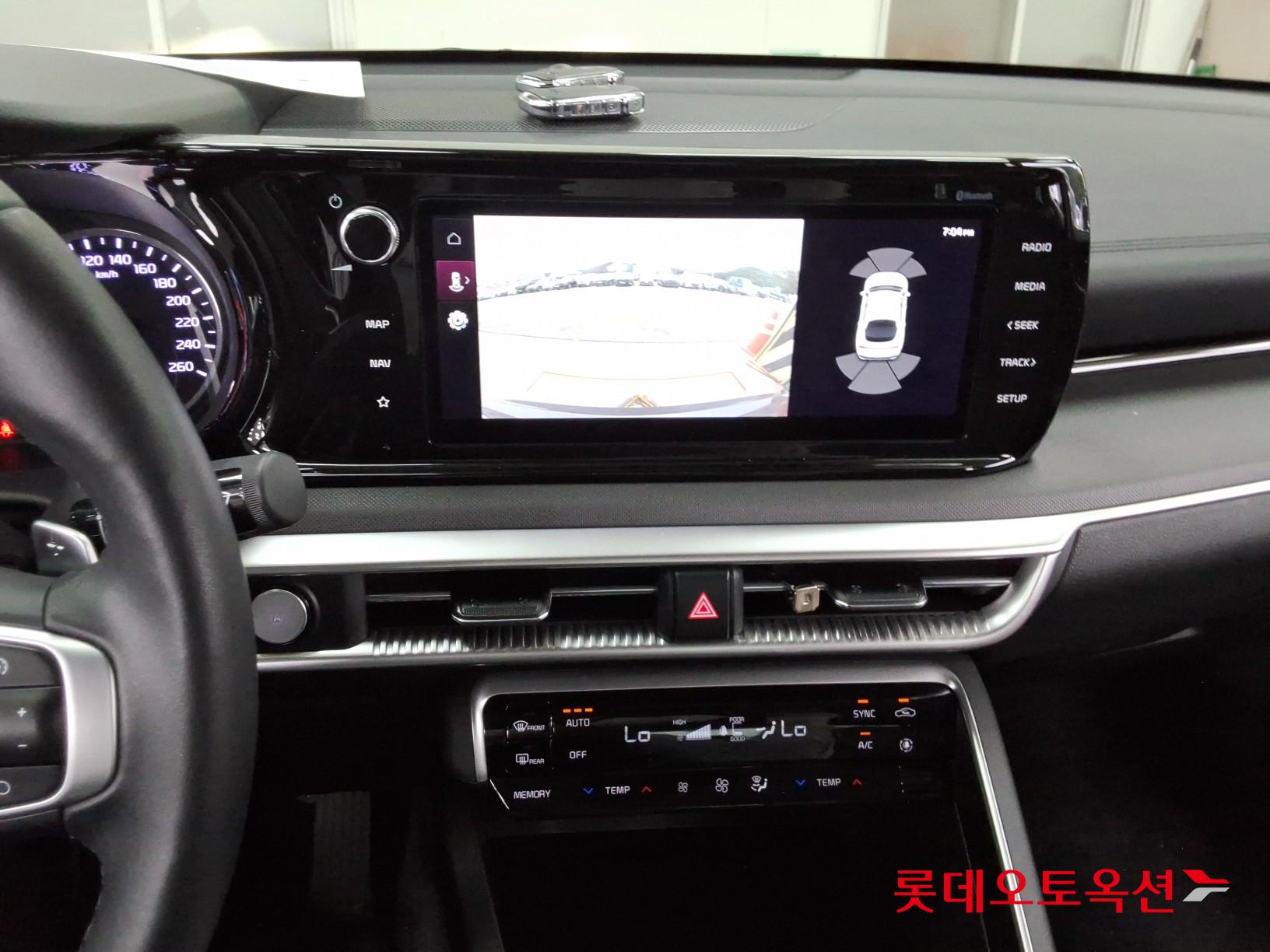2022 - kia k5