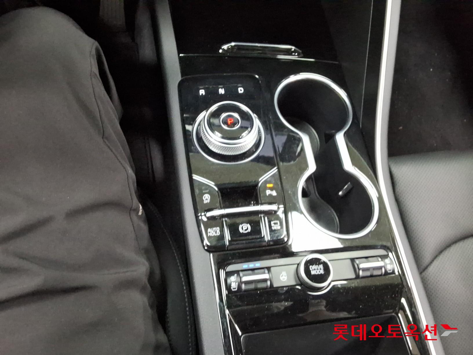 2022 - kia k5