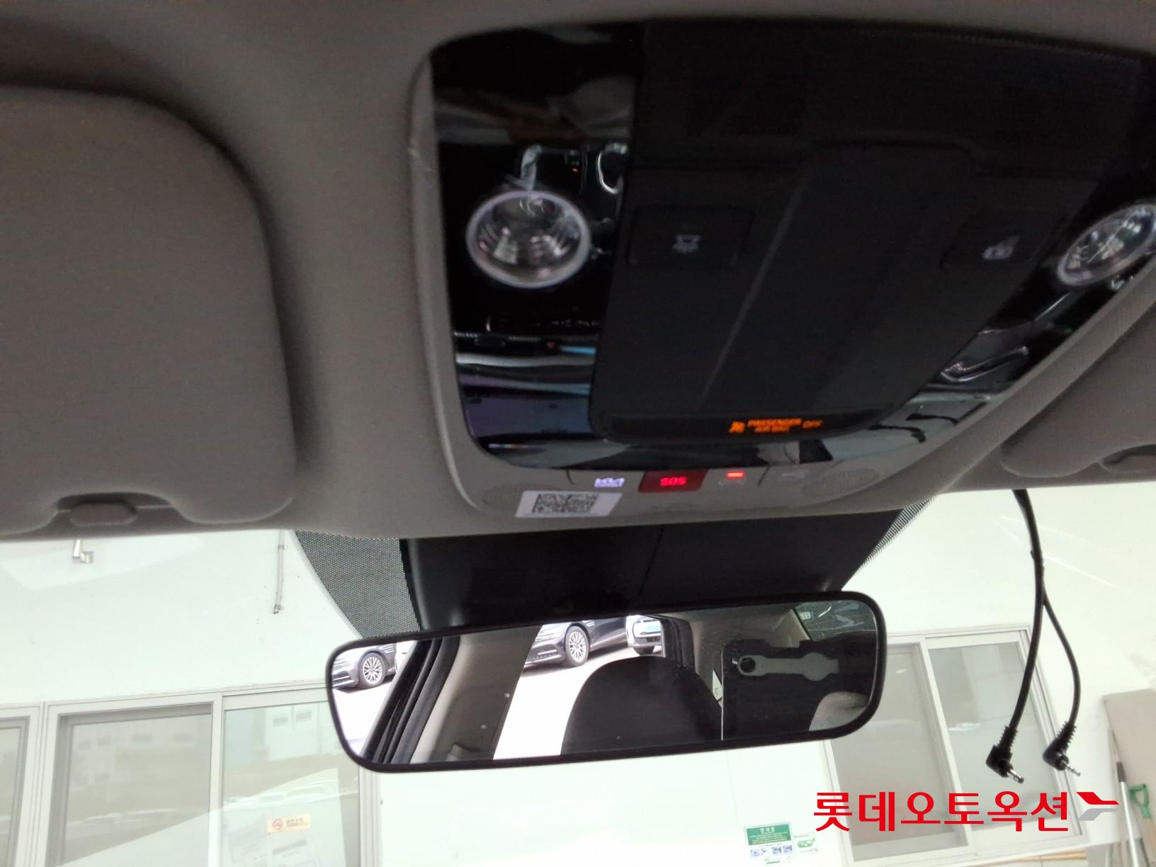 2022 - kia k5
