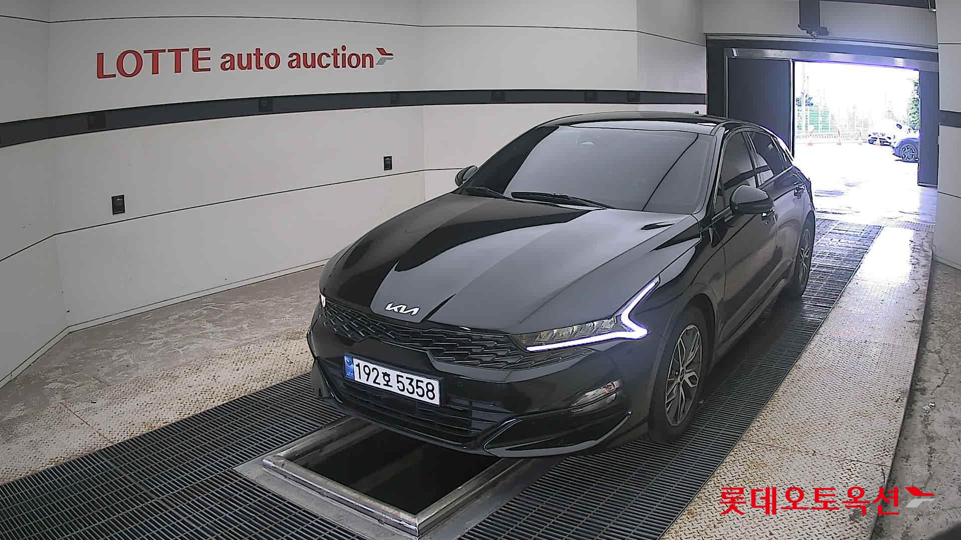 2023 - kia k5