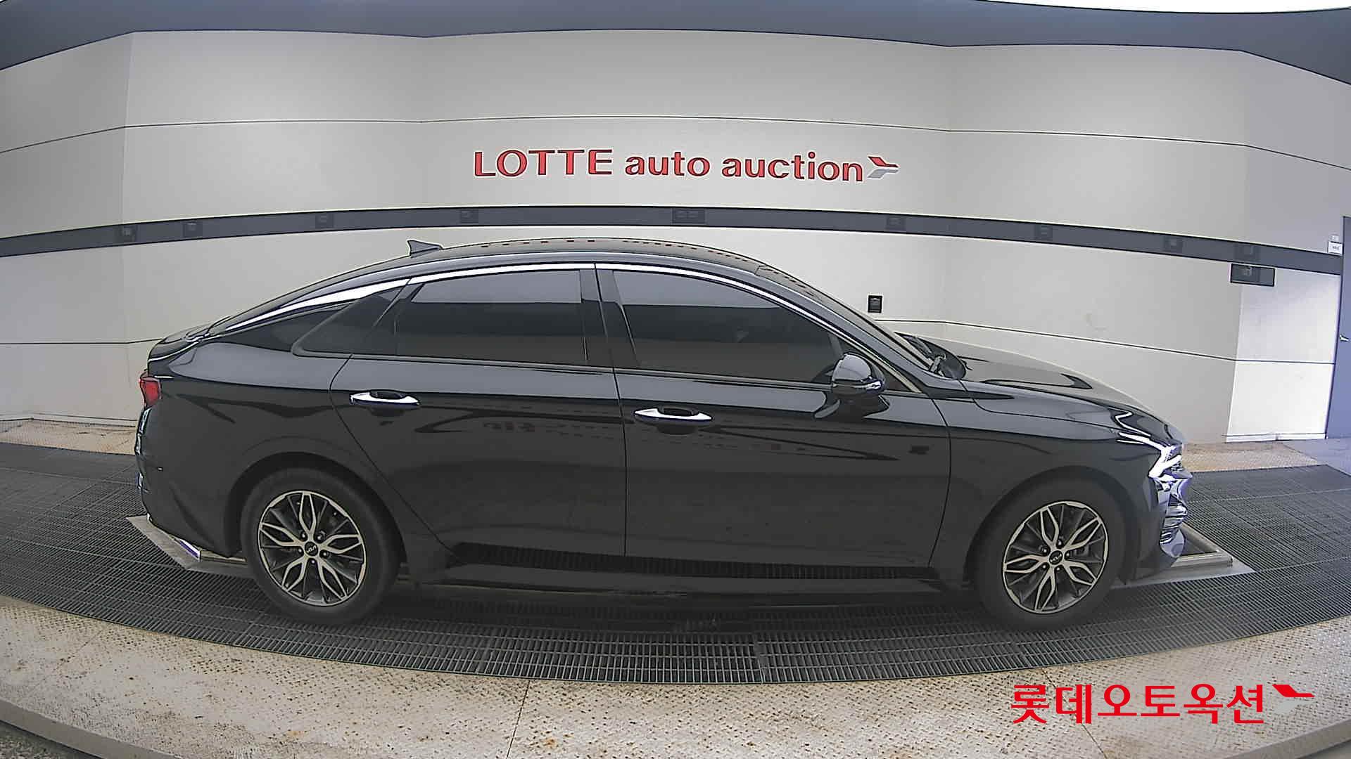 2023 - kia k5