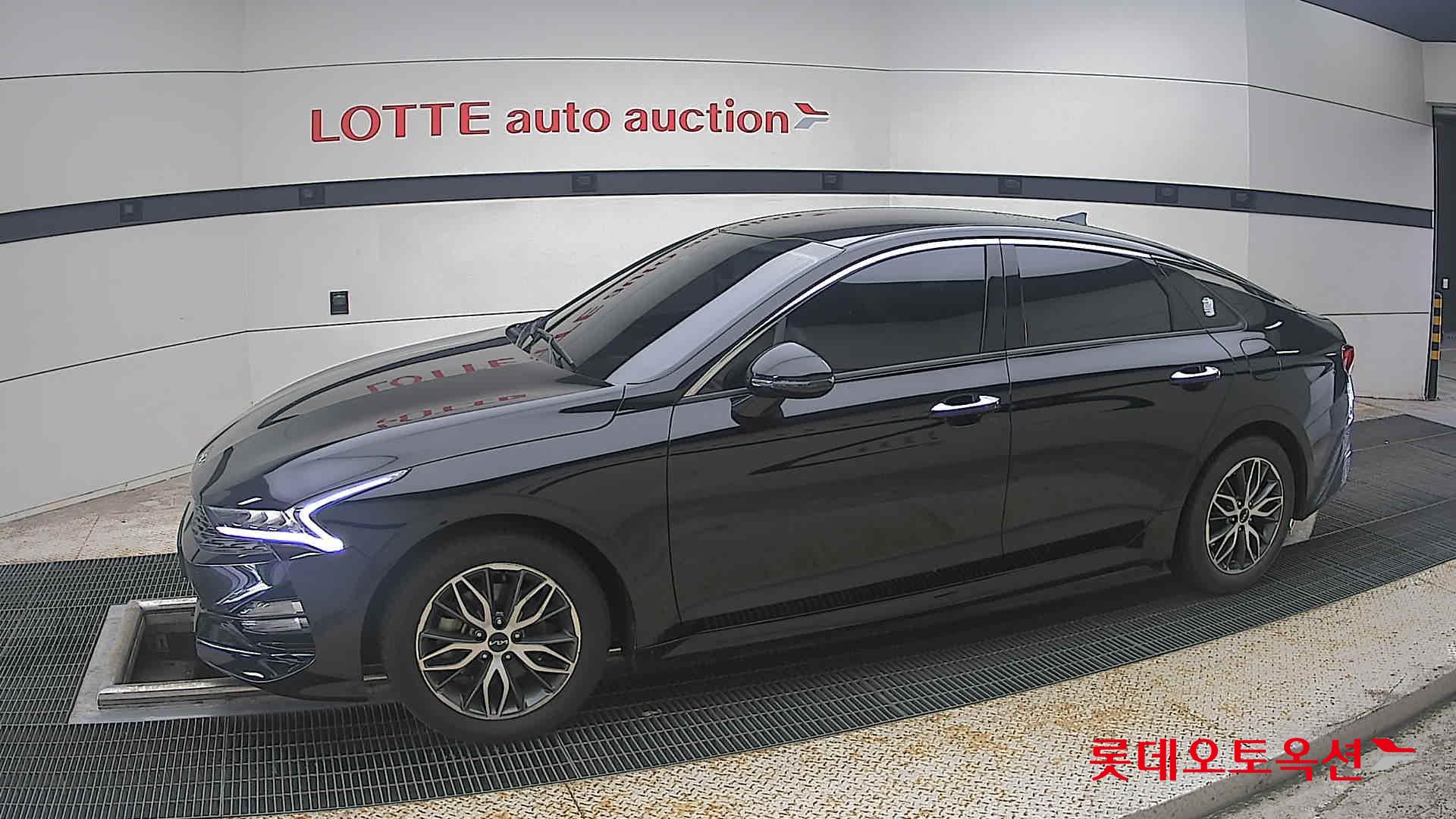 2023 - kia k5
