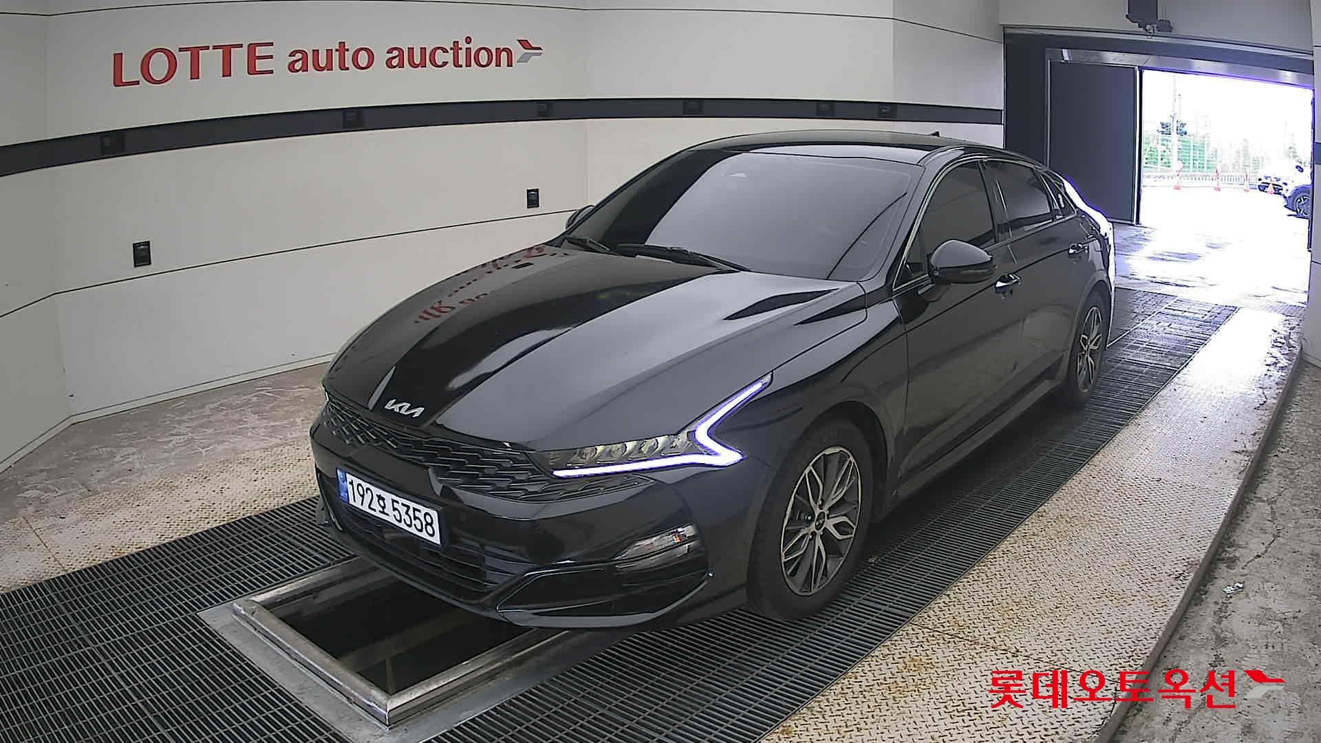 2023 - kia k5