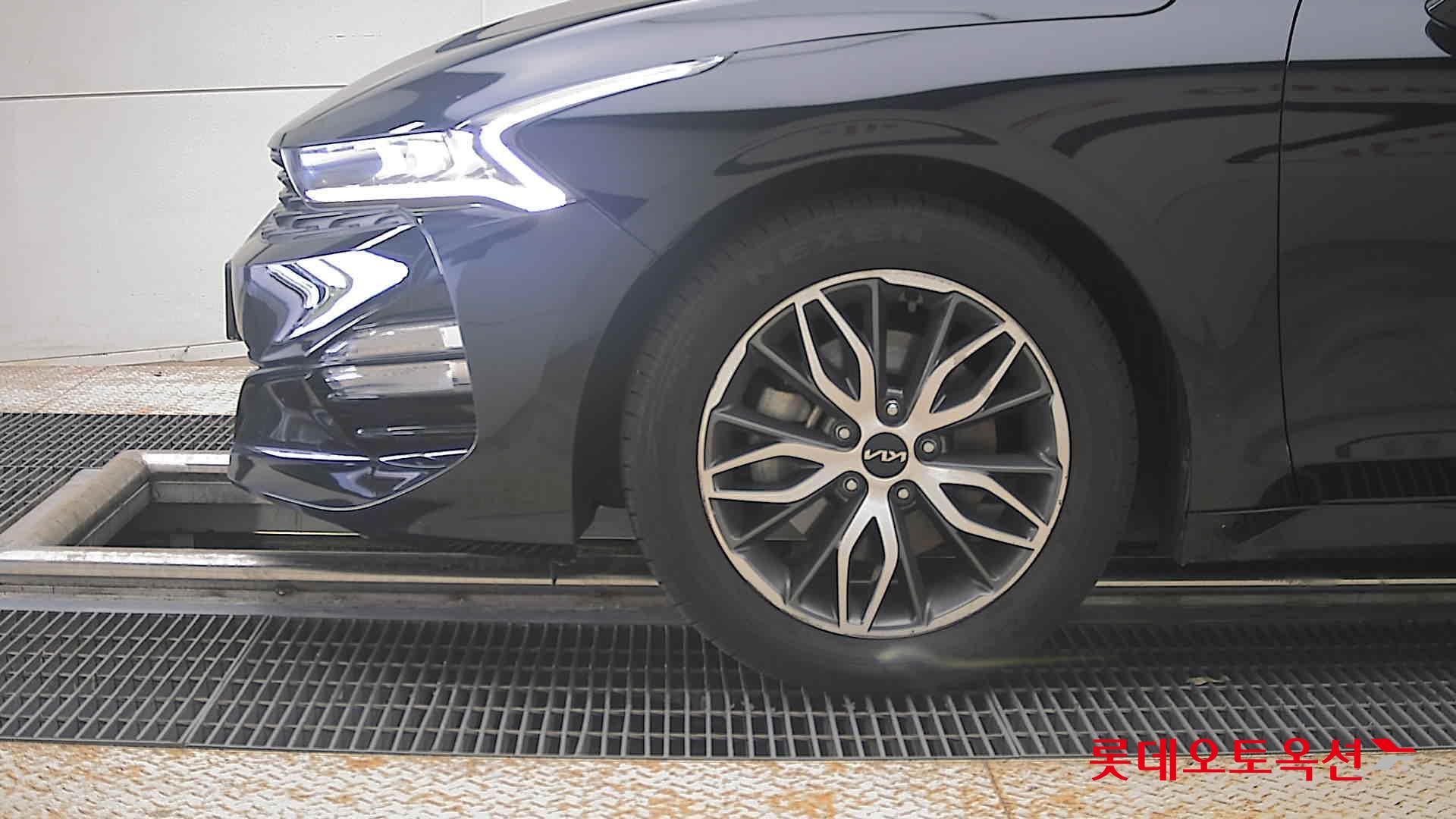 2023 - kia k5