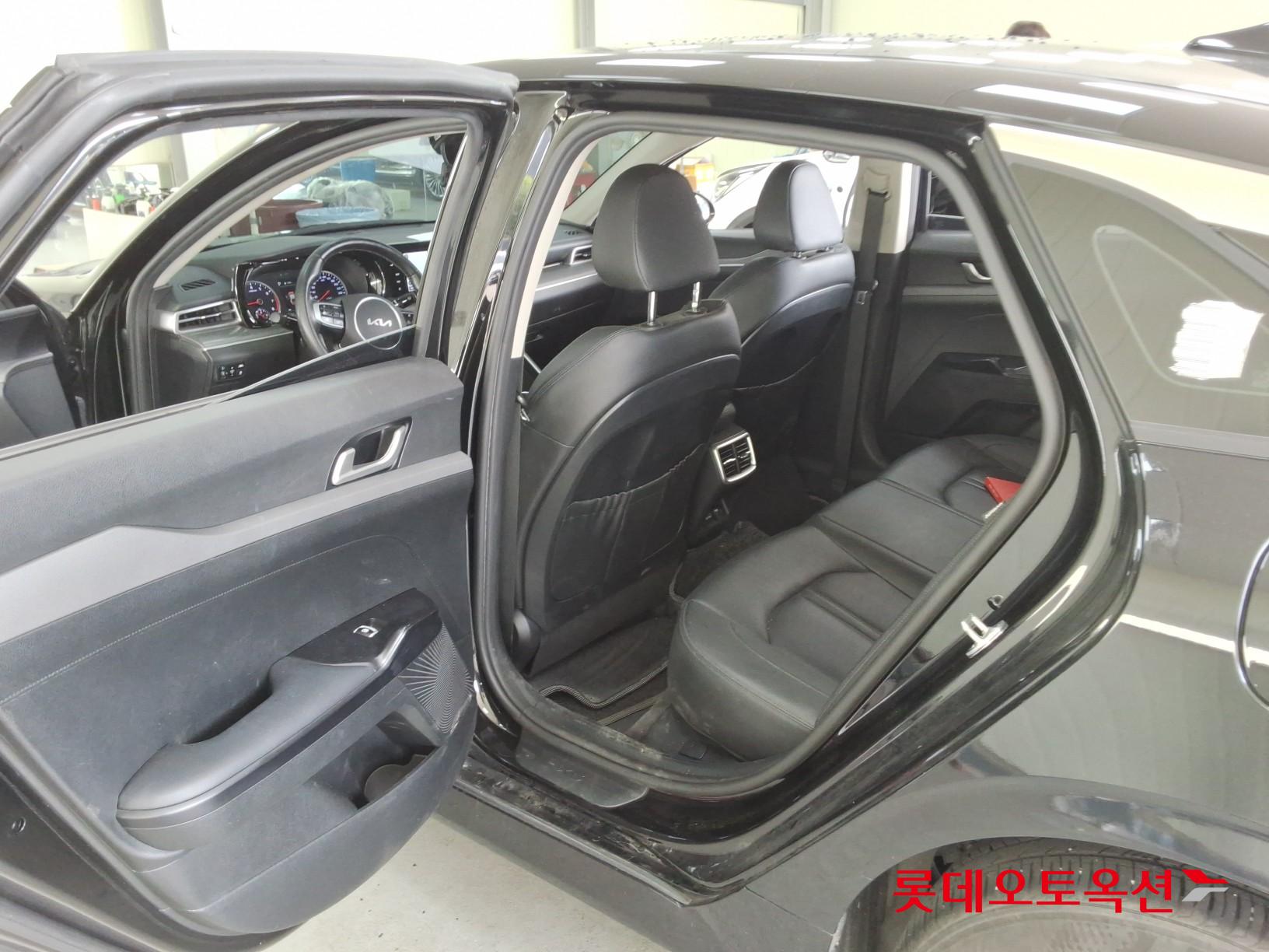 2023 - kia k5