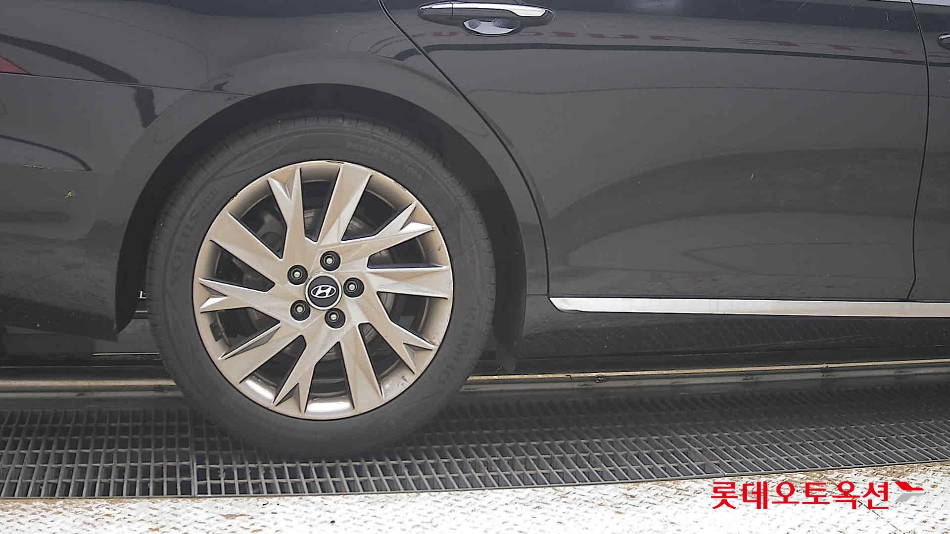 2020 - hyundai grandeur