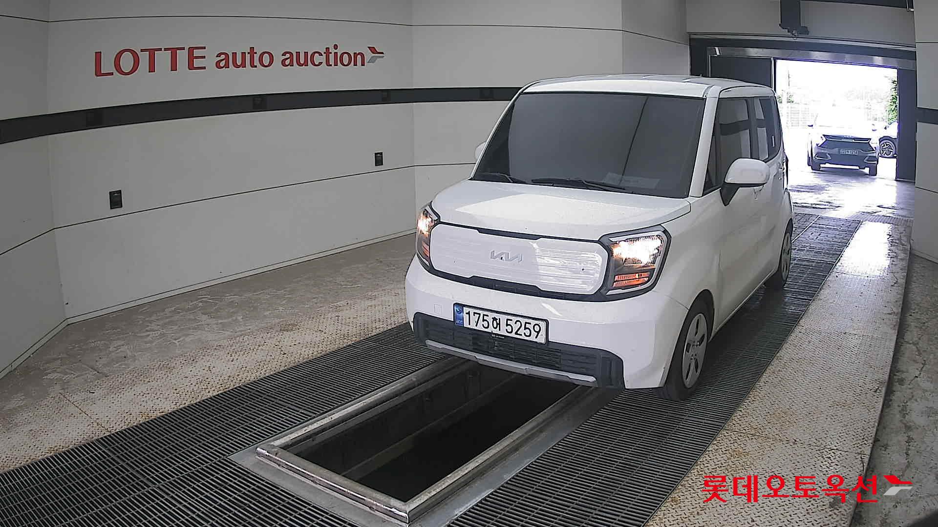 2023 - kia ray