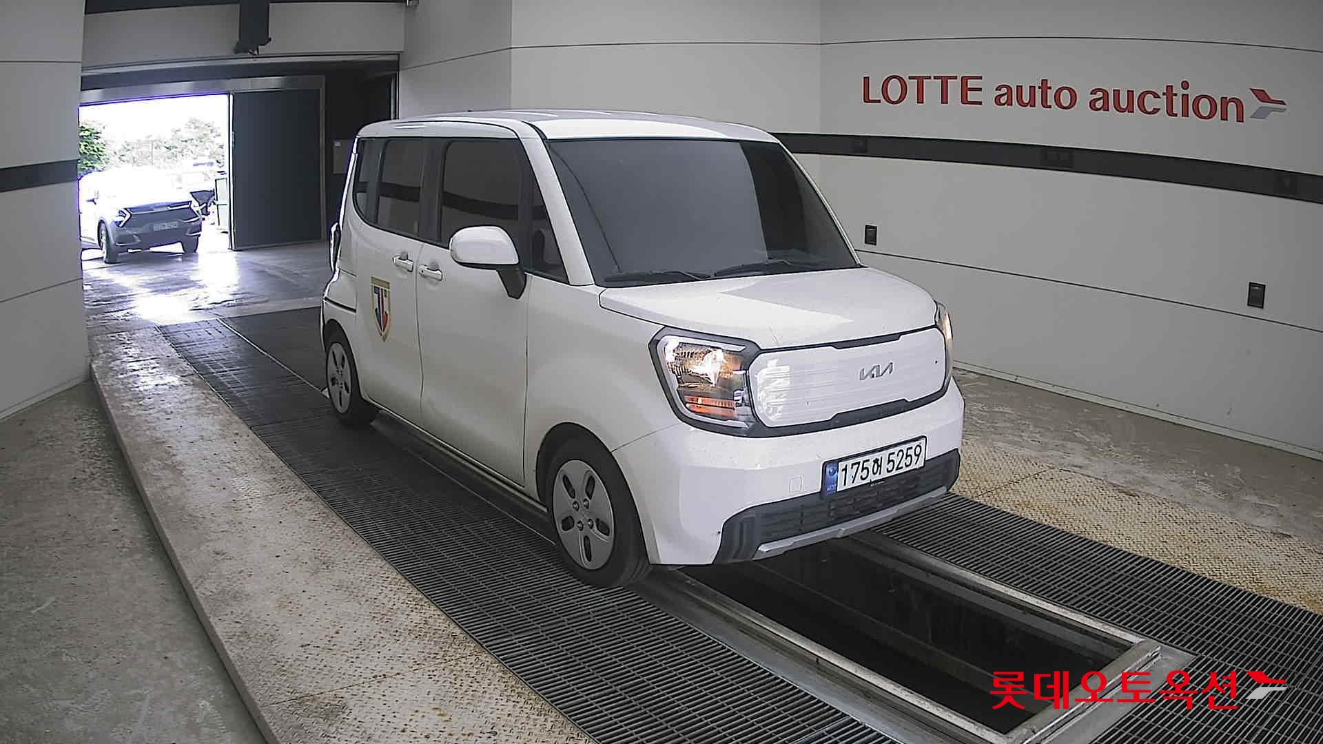 2023 - kia ray