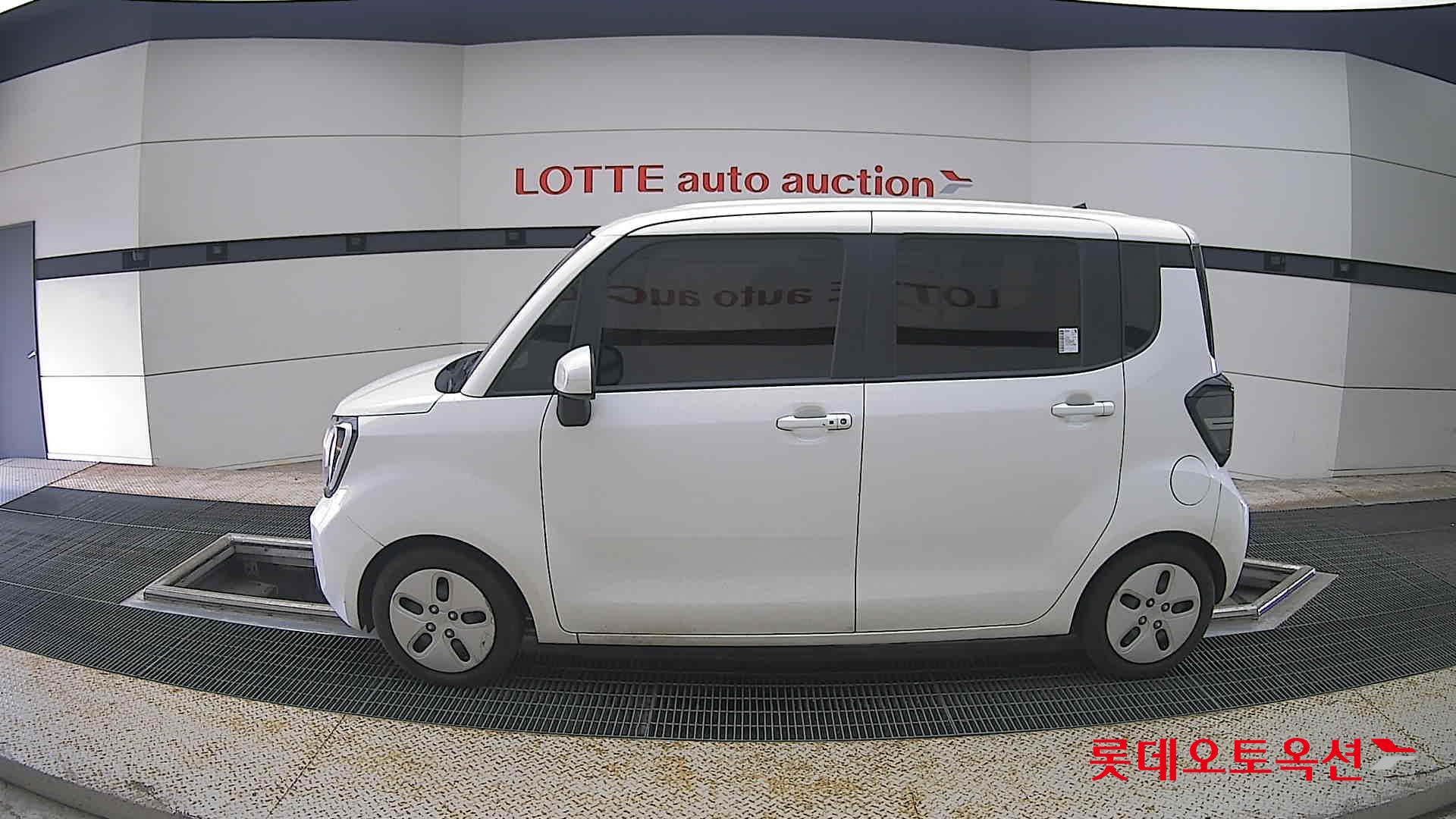 2023 - kia ray