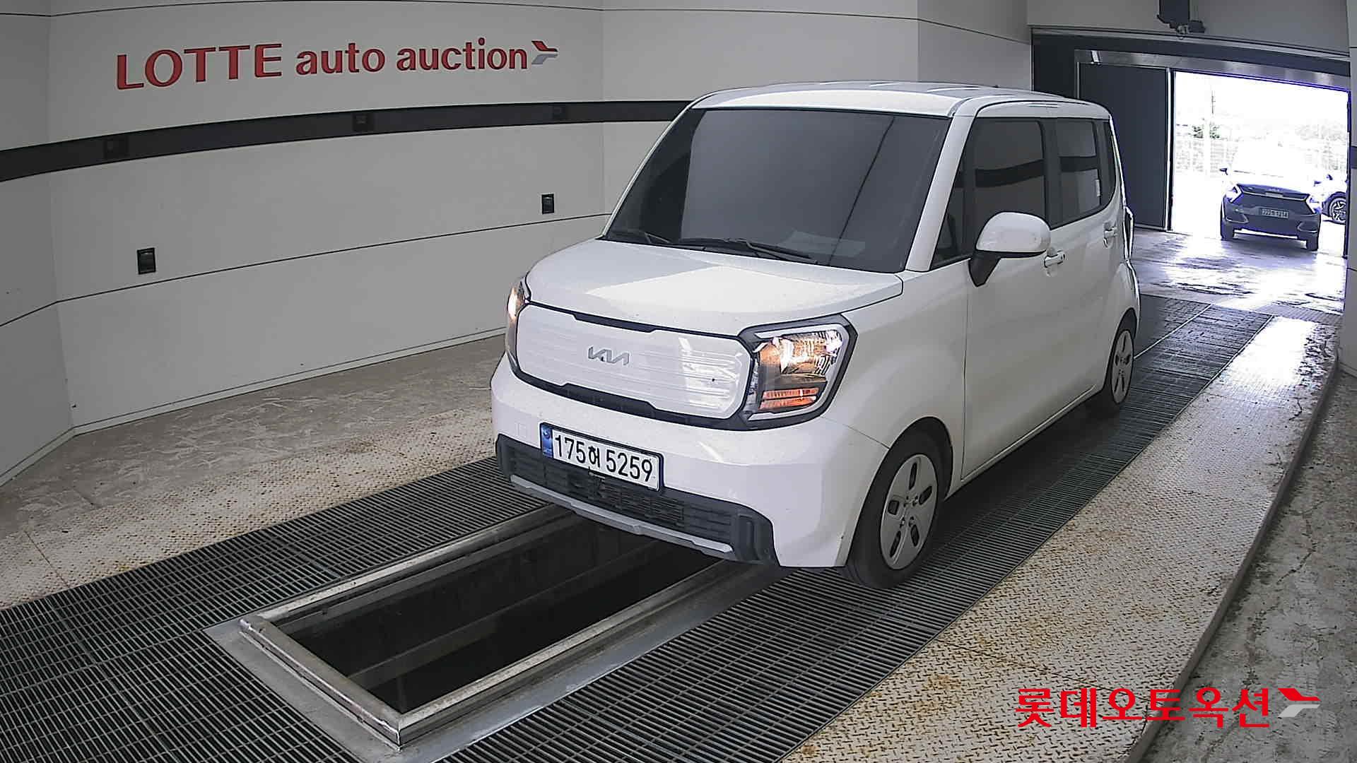 2023 - kia ray