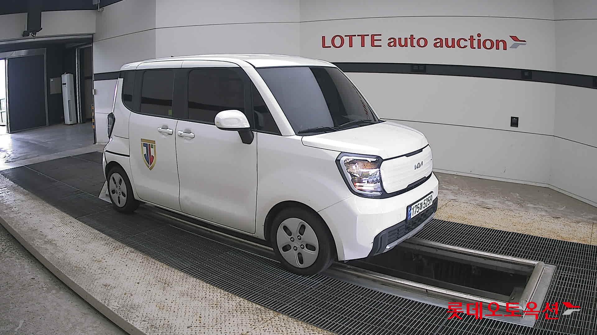 2023 - kia ray